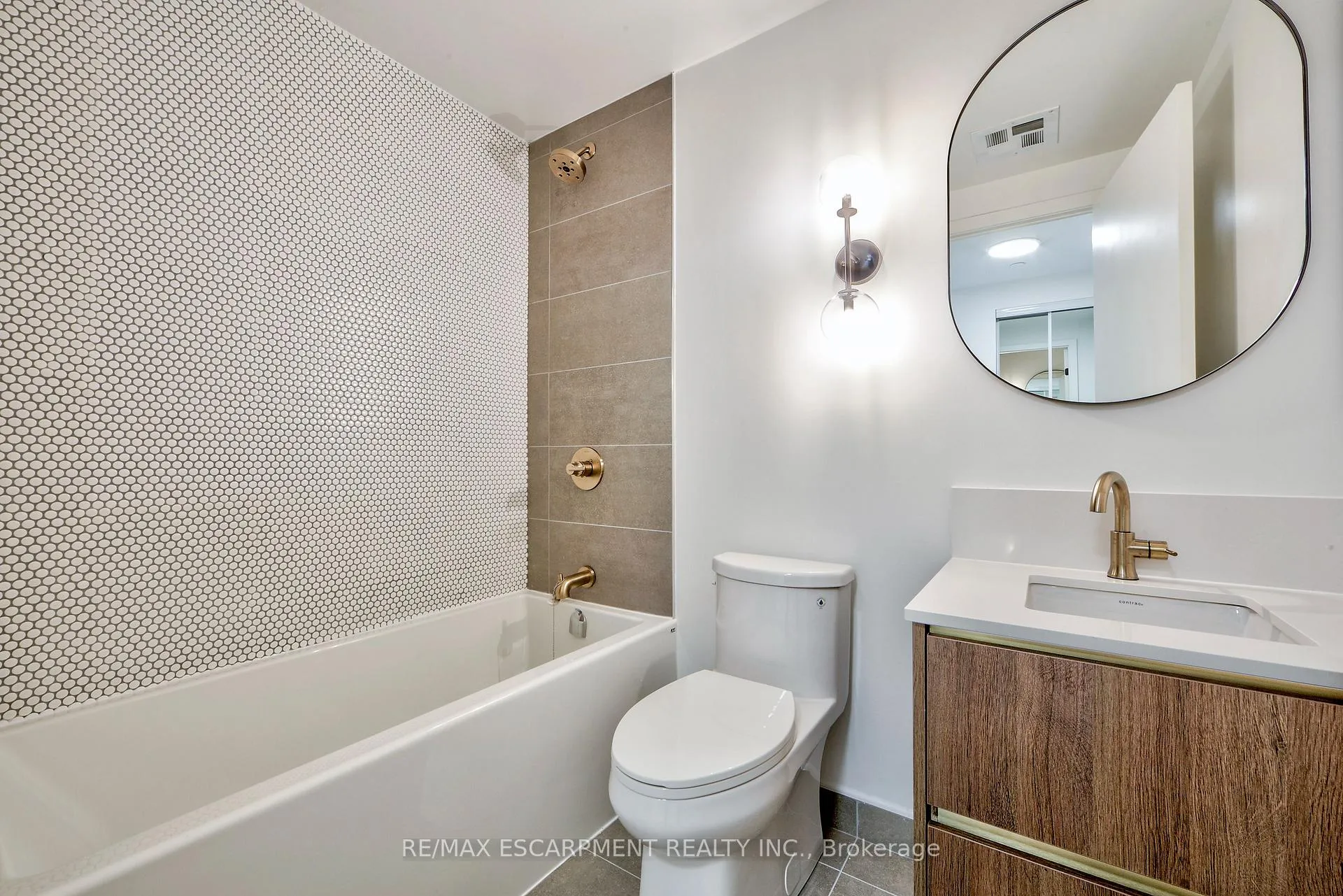 Photo 11 of Unit 514, 1285 Queen Street E, Toronto, Greenwood-Coxwell — HOMEH