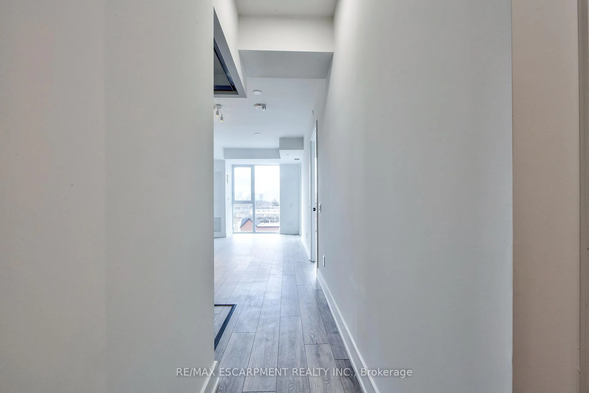 Photo 13 of Unit 514, 1285 Queen Street E, Toronto, Greenwood-Coxwell — HOMEH