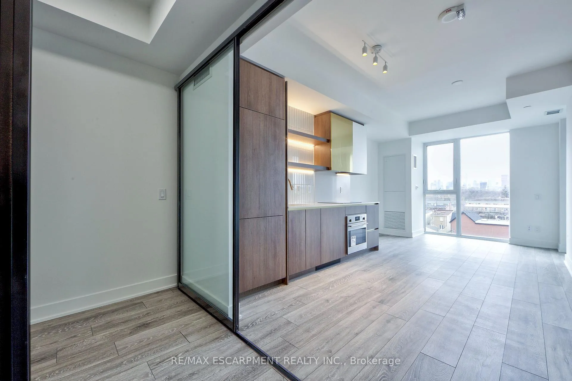 Photo 14 of Unit 514, 1285 Queen Street E, Toronto, Greenwood-Coxwell — HOMEH