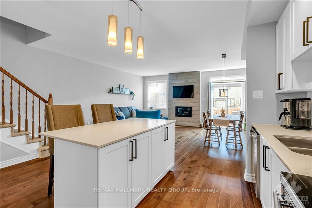 Photo 4 of 262 Munro Street, Carleton Place — HOMEH