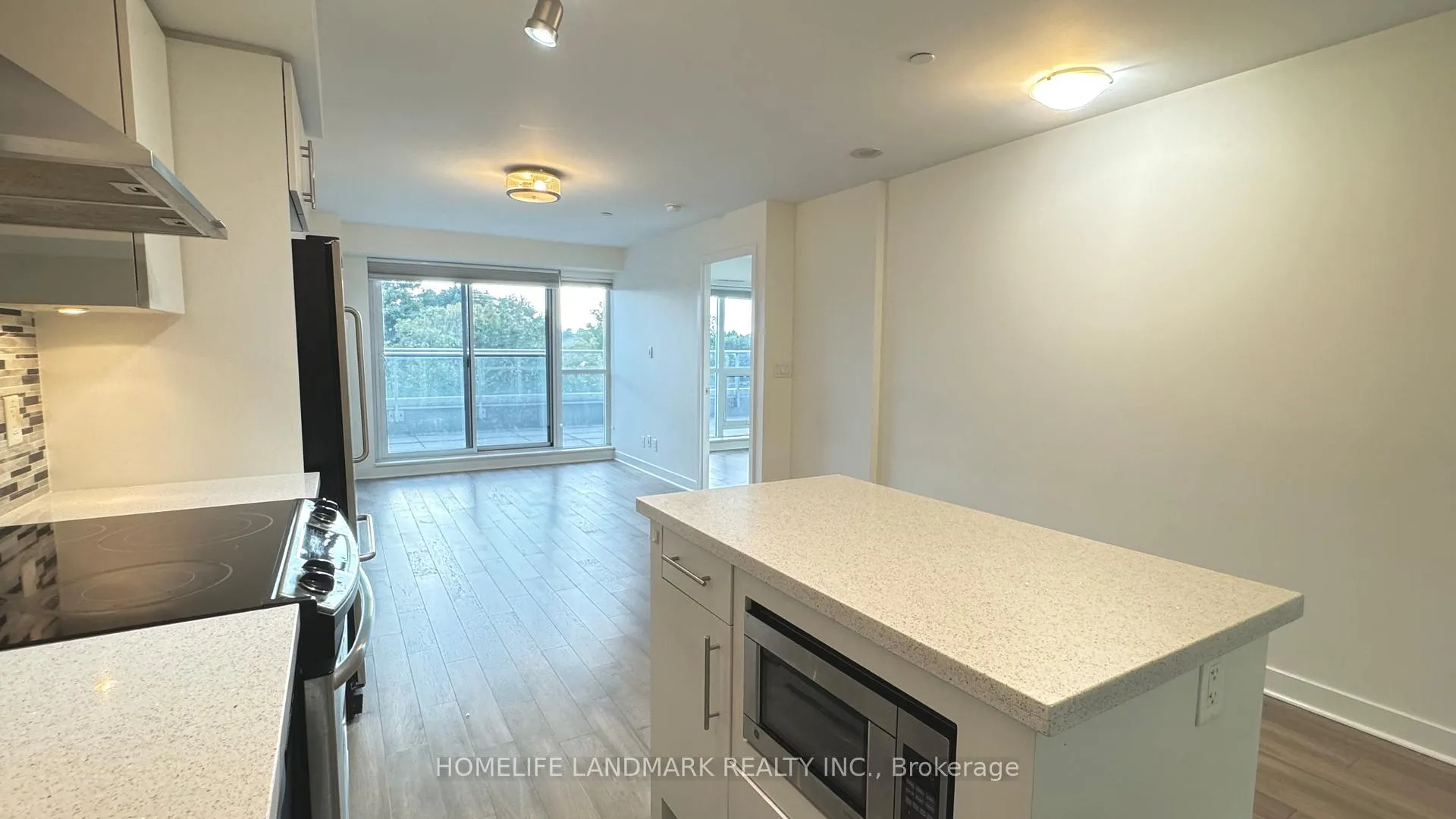 Photo 7 of Unit 403, 58 Orchard View Boulevard, Toronto, Yonge-Eglinton — HOMEH