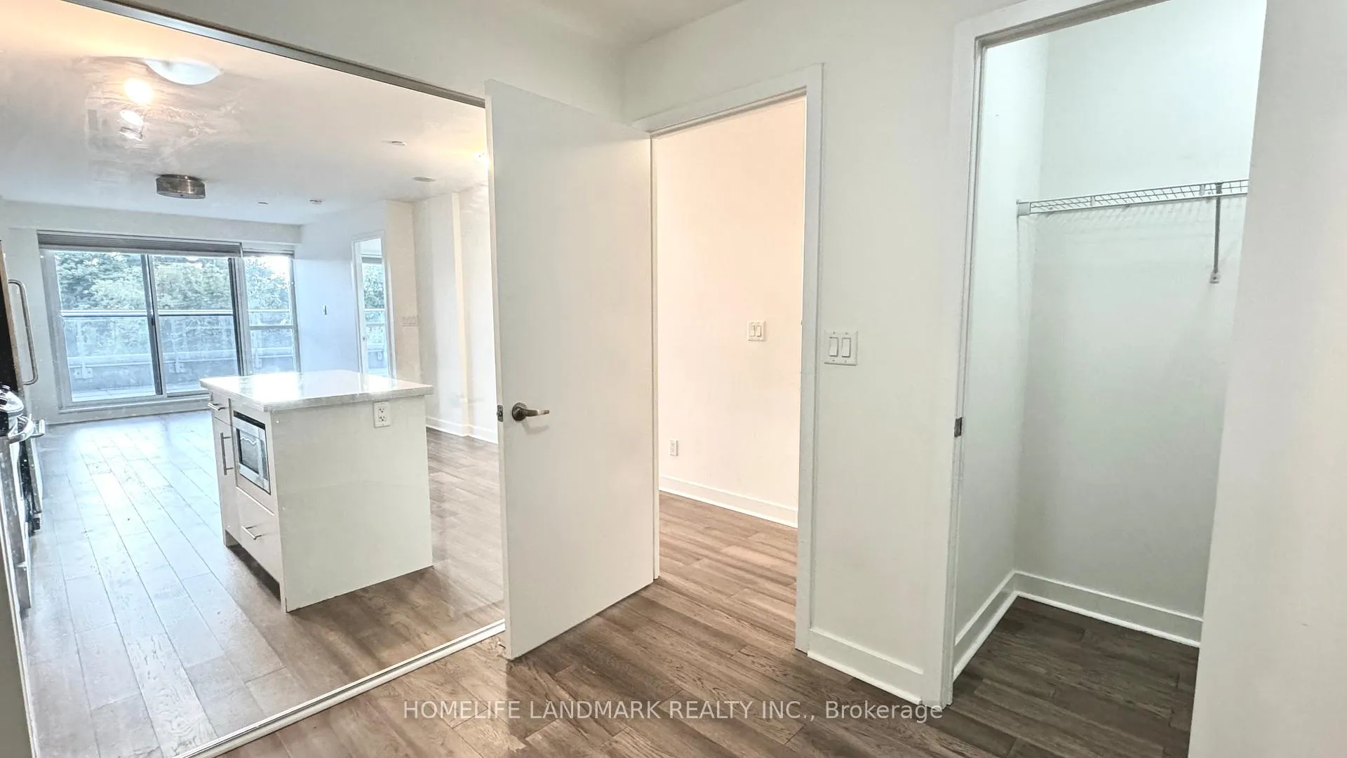 Photo 14 of Unit 403, 58 Orchard View Boulevard, Toronto, Yonge-Eglinton — HOMEH