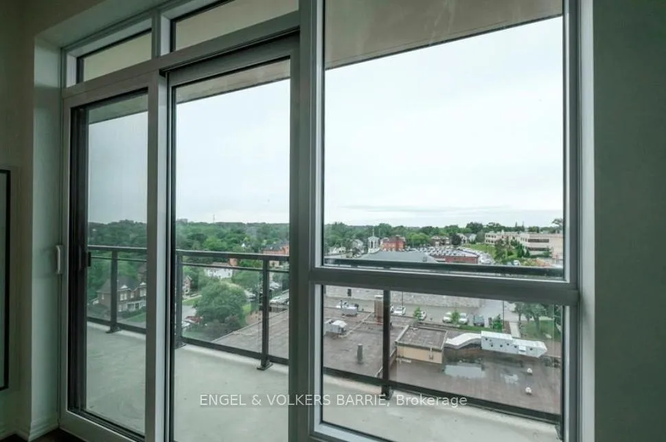 Photo 7 of Unit 704, 111 Worsley Street, Barrie, City Centre — HOMEH