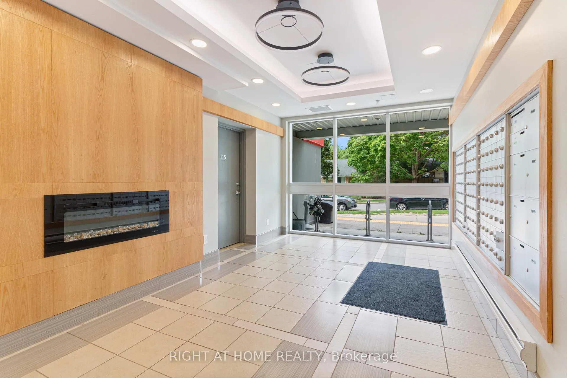 Photo 12 of Unit 156, 258A Sunview Street, Waterloo, Beechwood/University — HOMEH