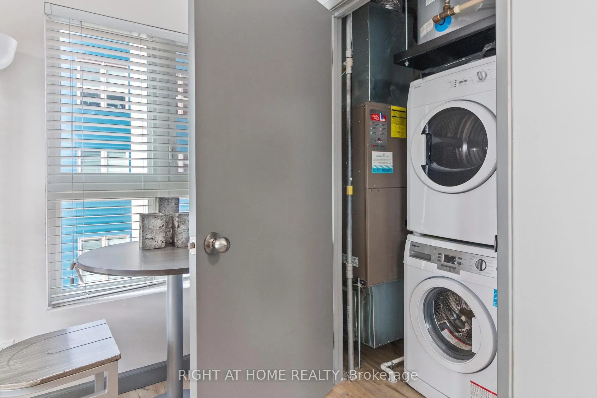 Photo 13 of Unit 156, 258A Sunview Street, Waterloo, Beechwood/University — HOMEH