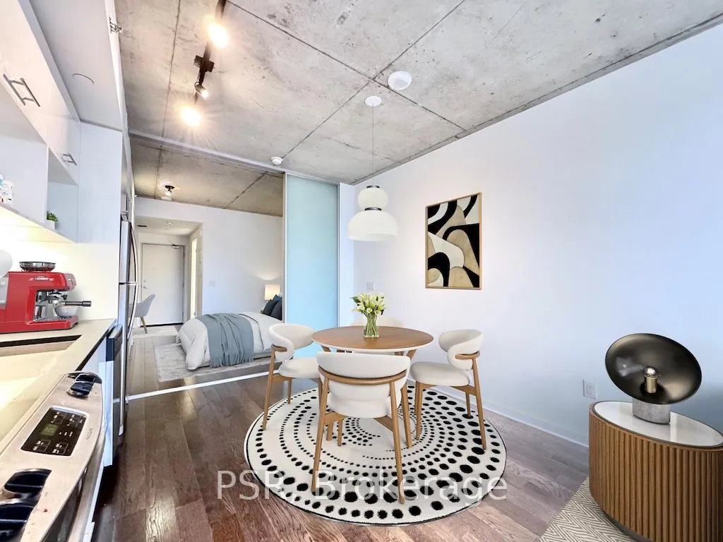 Photo 6 of Unit 811, 32 Trolley Crescent, Toronto, Moss Park — HOMEH