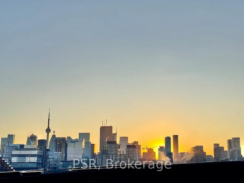 Photo 22 of Unit 811, 32 Trolley Crescent, Toronto, Moss Park — HOMEH