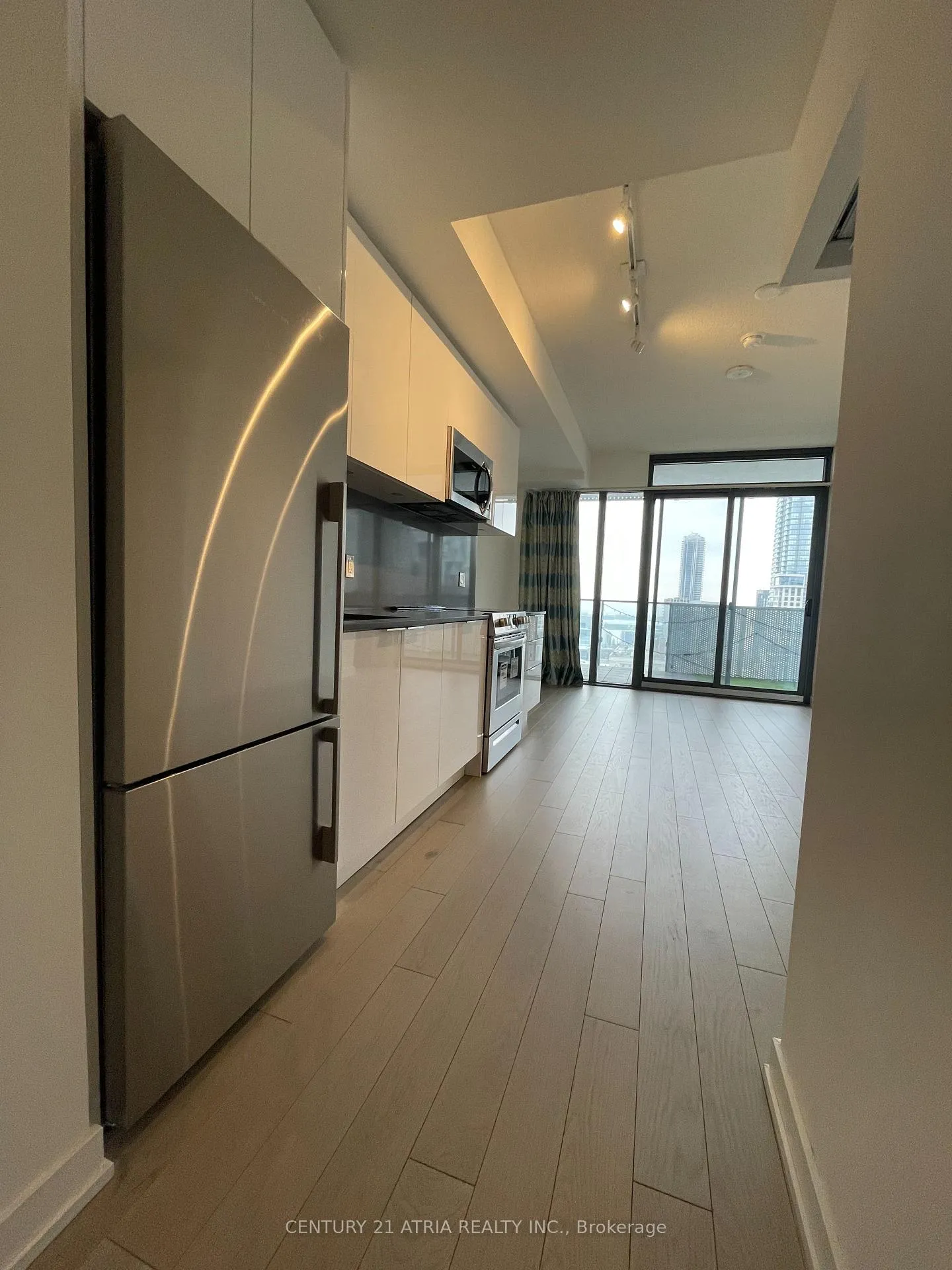 Photo 2 of Unit 2804, 25 Richmond Street E, Toronto, Church-Yonge Corridor — HOMEH