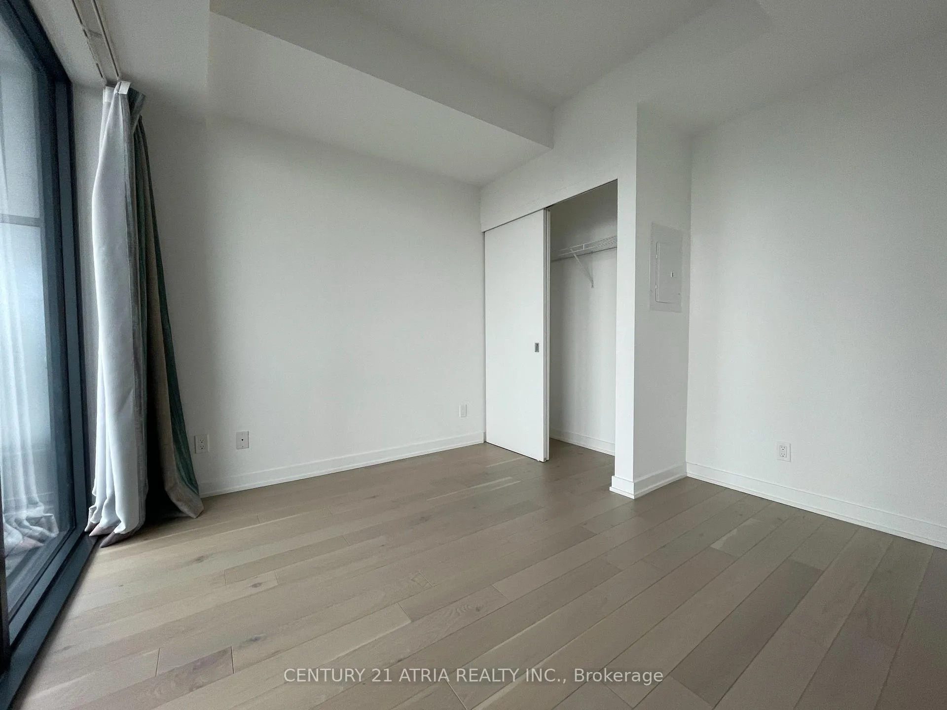 Photo 4 of Unit 2804, 25 Richmond Street E, Toronto, Church-Yonge Corridor — HOMEH