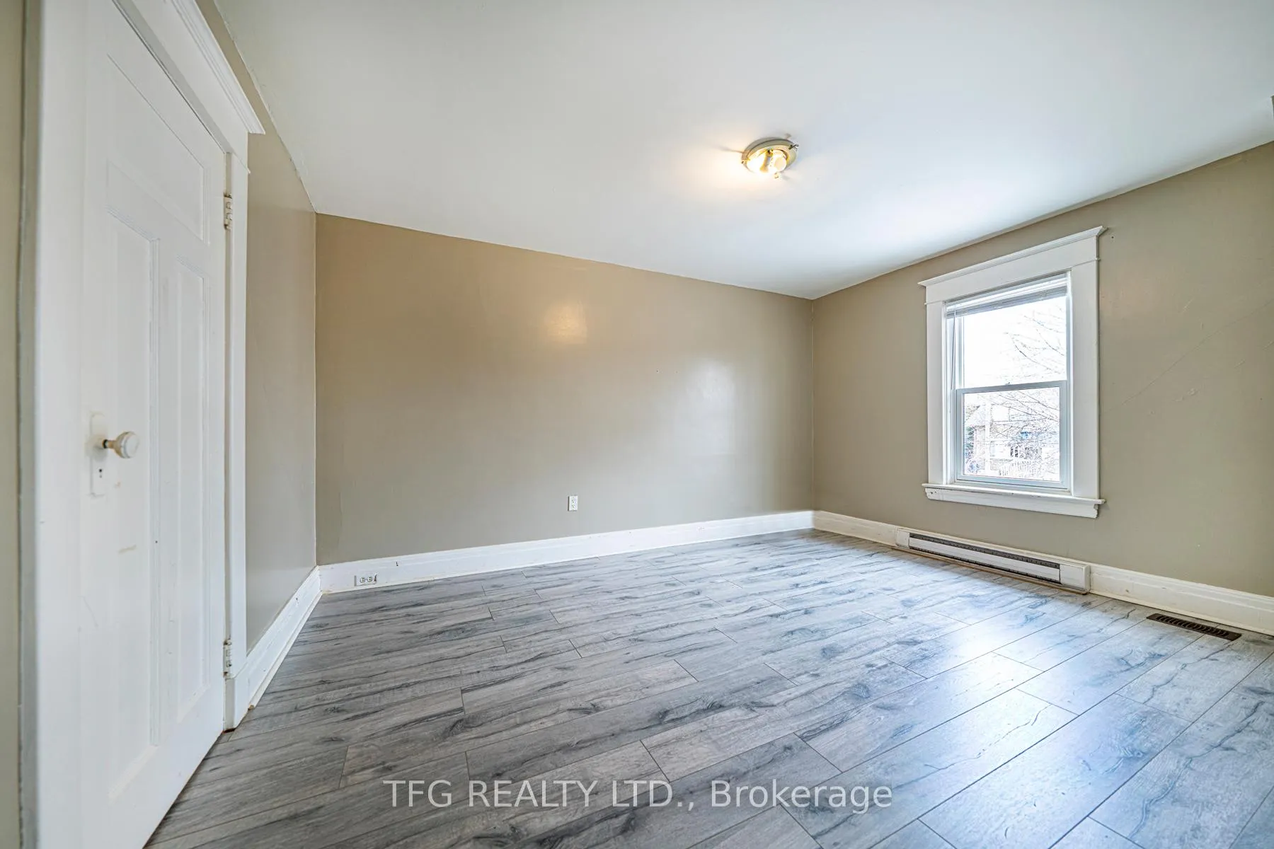 Photo 11 of Unit 2nd Floor, 112 Brock Street E, Oshawa, O'Neill — HOMEH
