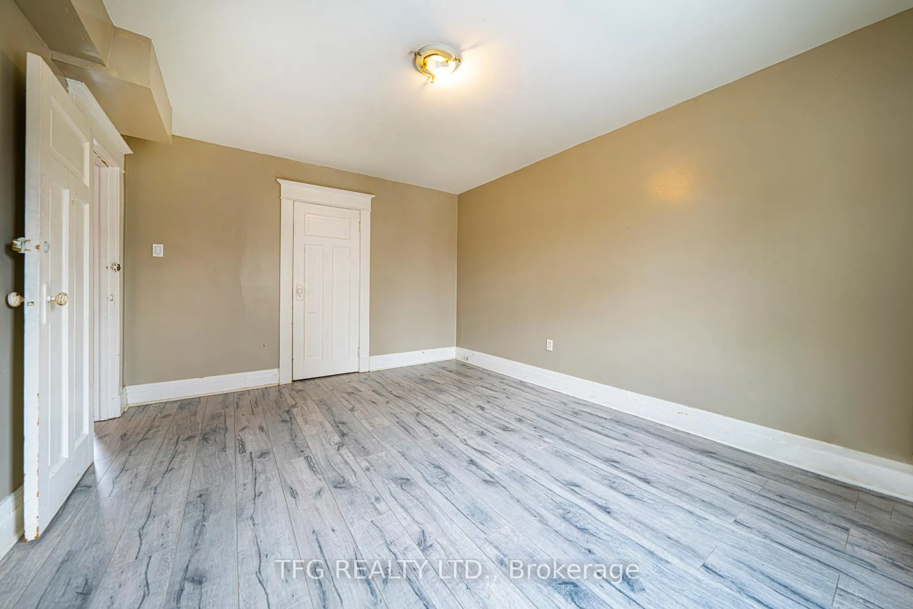 Photo 12 of Unit 2nd Floor, 112 Brock Street E, Oshawa, O'Neill — HOMEH