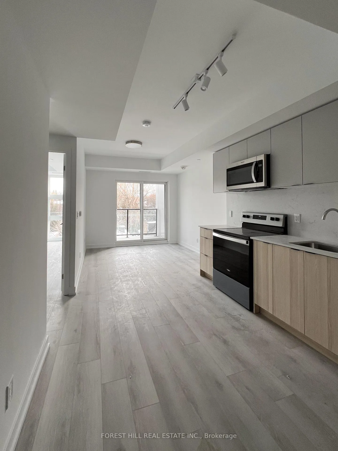 Photo 3 of Unit 504, 2000 Bathurst Street, Toronto, Humewood-Cedarvale — HOMEH