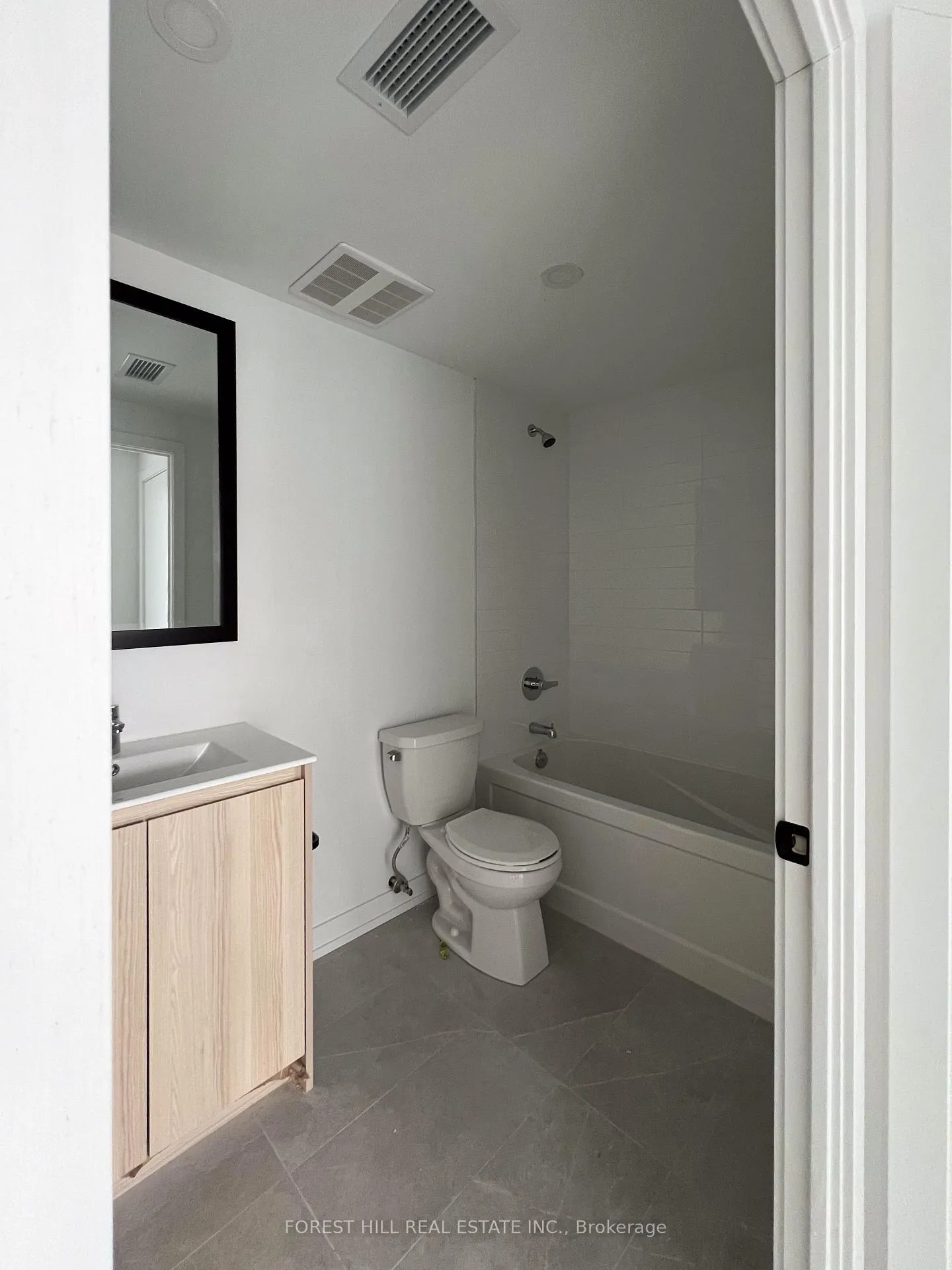 Photo 12 of Unit 504, 2000 Bathurst Street, Toronto, Humewood-Cedarvale — HOMEH
