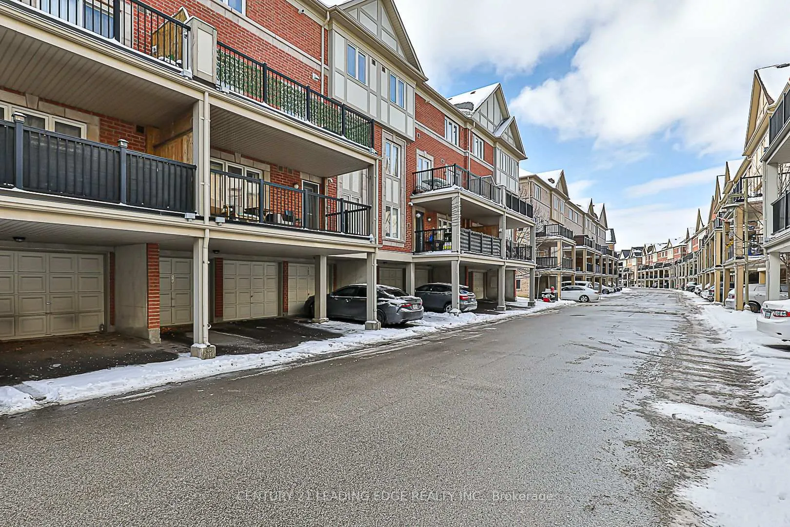 Photo 32 of 166 Louisbourg Way, Markham, Greensborough — HOMEH