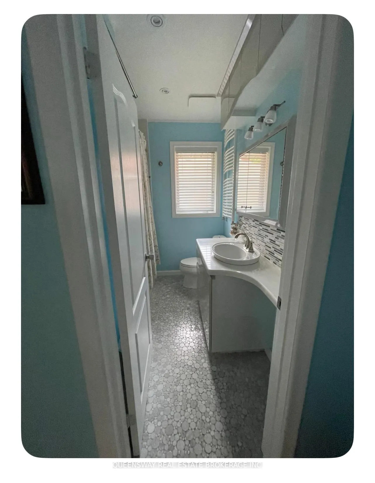 Photo 10 of 14 Oakfield Drive, Etobicoke, Stonegate-Queensway — HOMEH