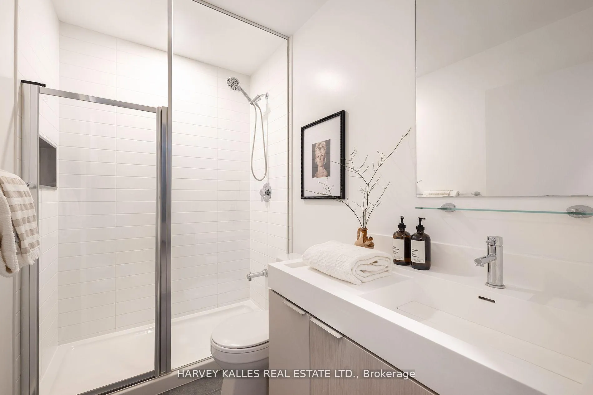 Photo 19 of 30 Wyatt Avenue, Toronto, Regent Park — HOMEH