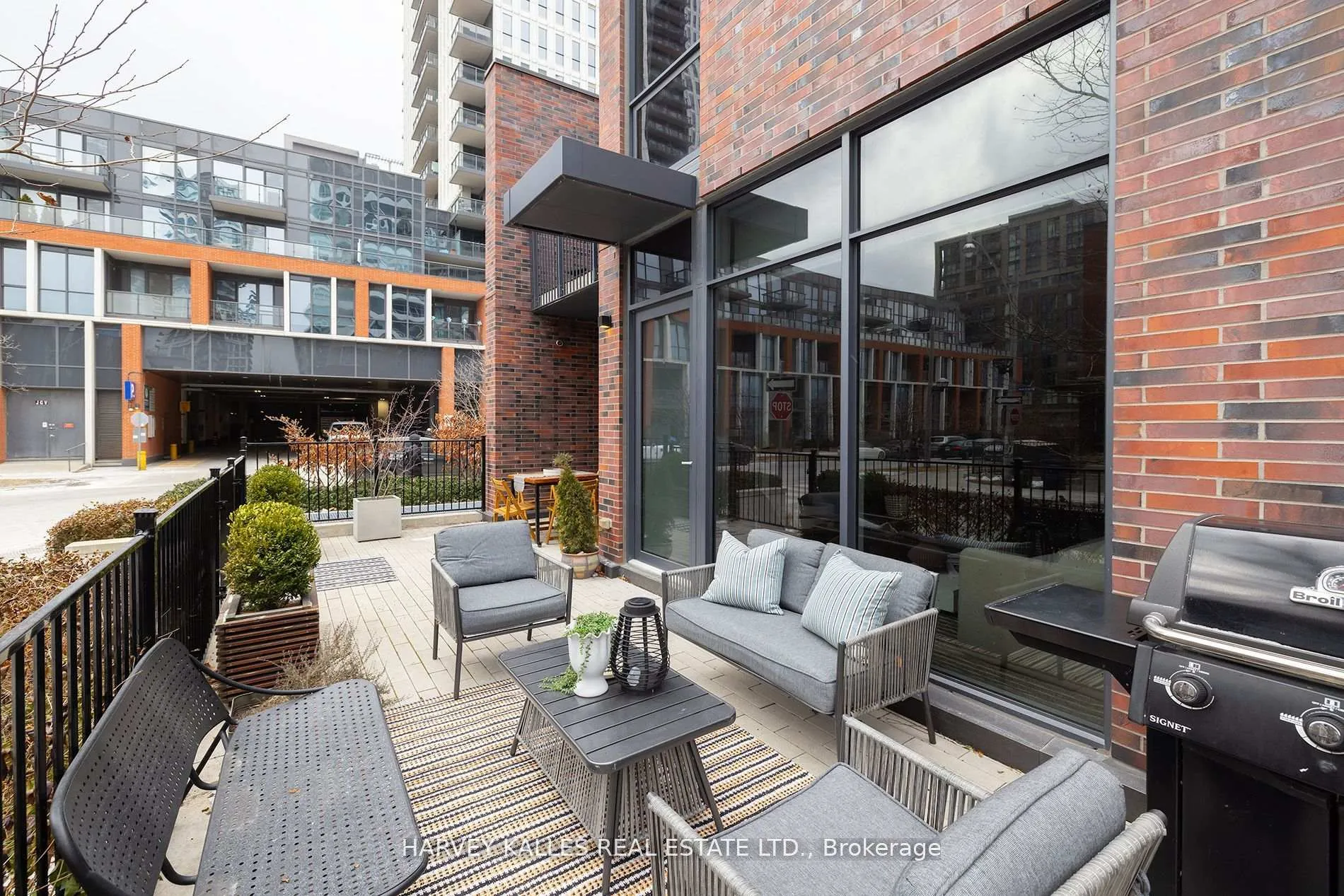 Photo 23 of 30 Wyatt Avenue, Toronto, Regent Park — HOMEH