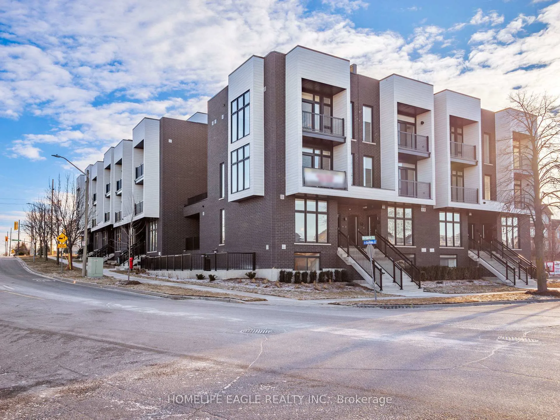Photo 2 of Unit TH21, 1-184 Angus Dr, Ajax, Central — HOMEH