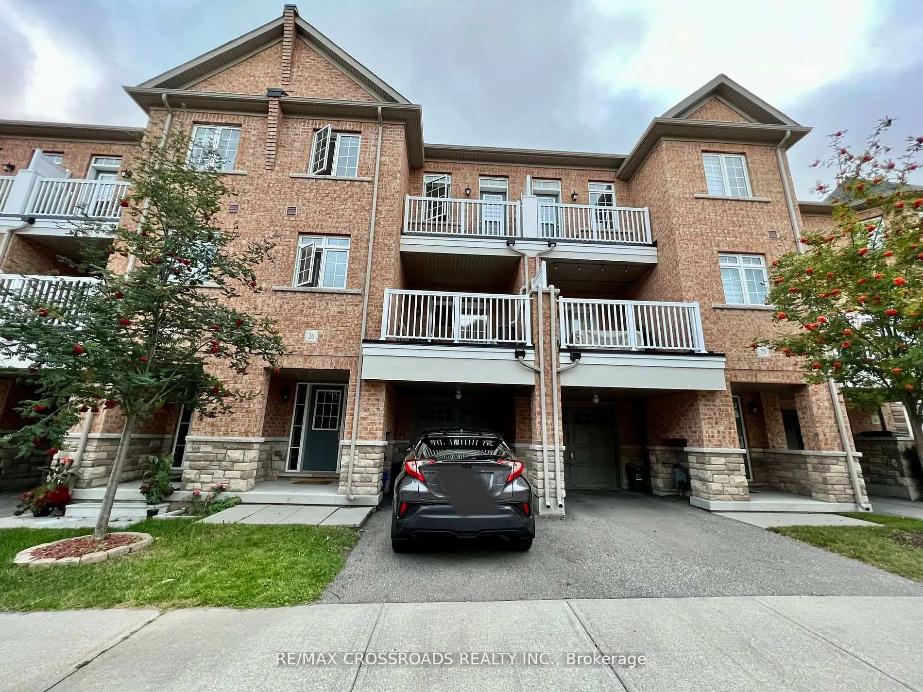 Photo 1 of 26 Spiv Grove Way, Markham, Greensborough — HOMEH
