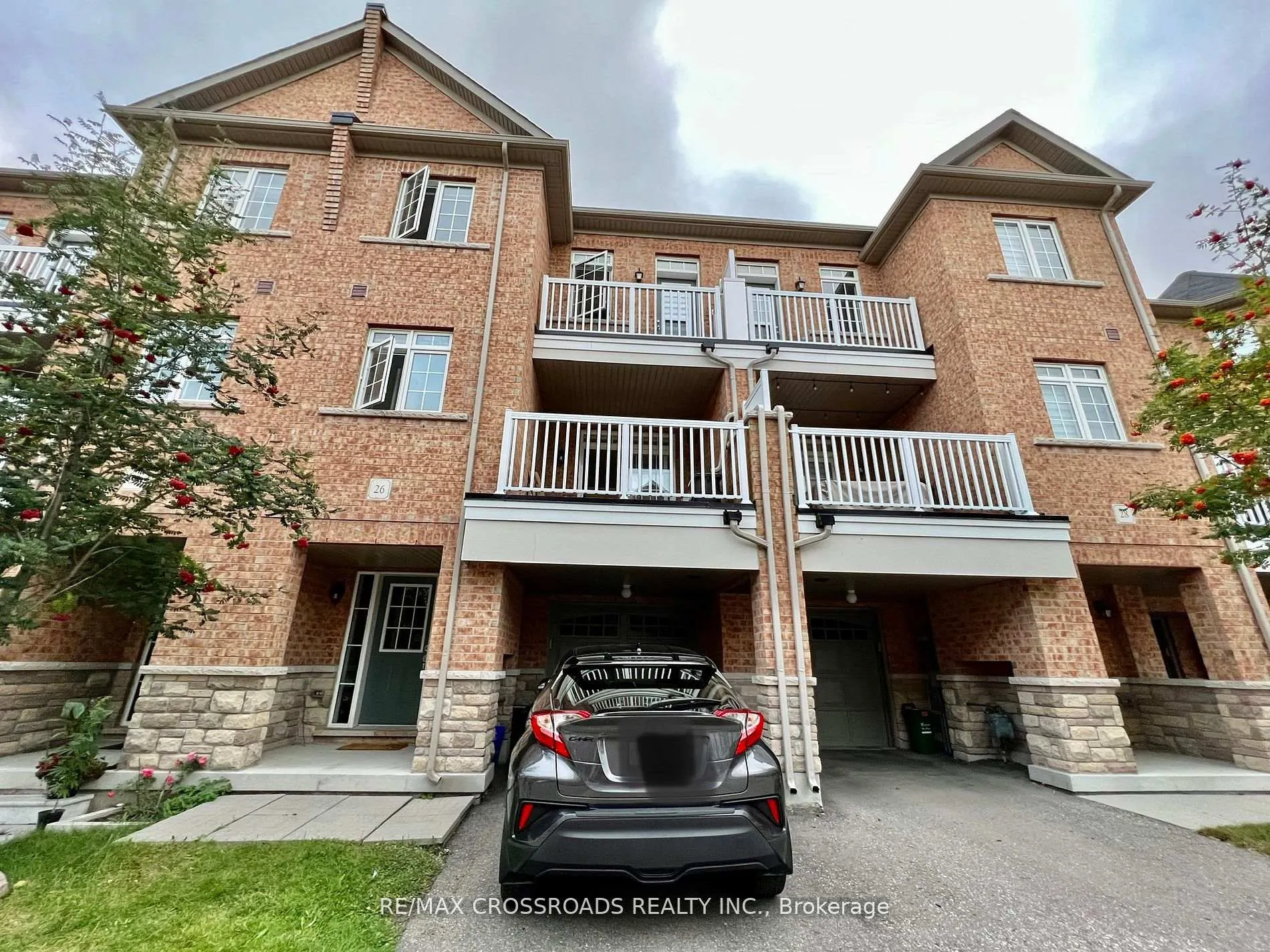 Photo 2 of 26 Spiv Grove Way, Markham, Greensborough — HOMEH