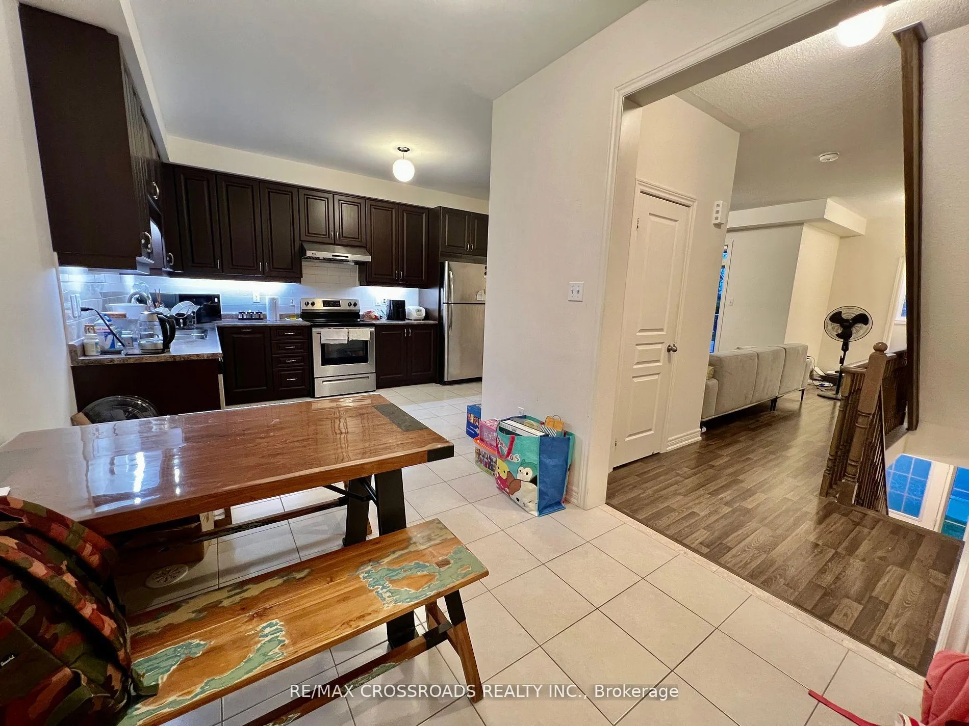 Photo 5 of 26 Spiv Grove Way, Markham, Greensborough — HOMEH