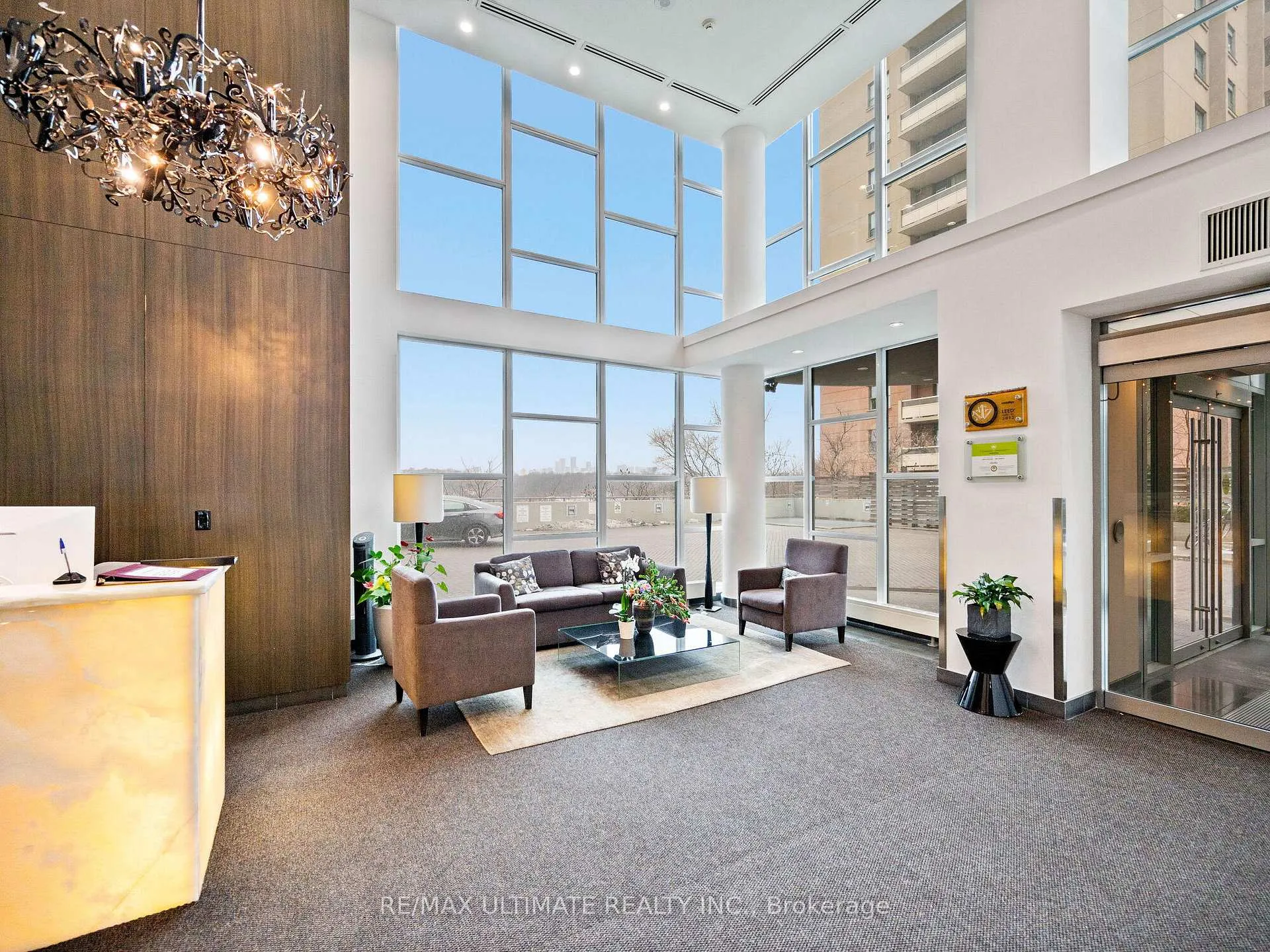 Photo 3 of Unit 1204, 1048 Broadview Avenue, Toronto, Broadview North — HOMEH
