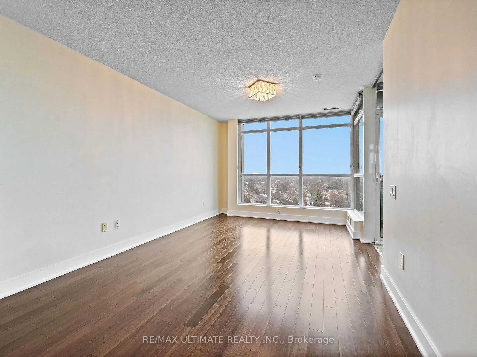 Photo 10 of Unit 1204, 1048 Broadview Avenue, Toronto, Broadview North — HOMEH