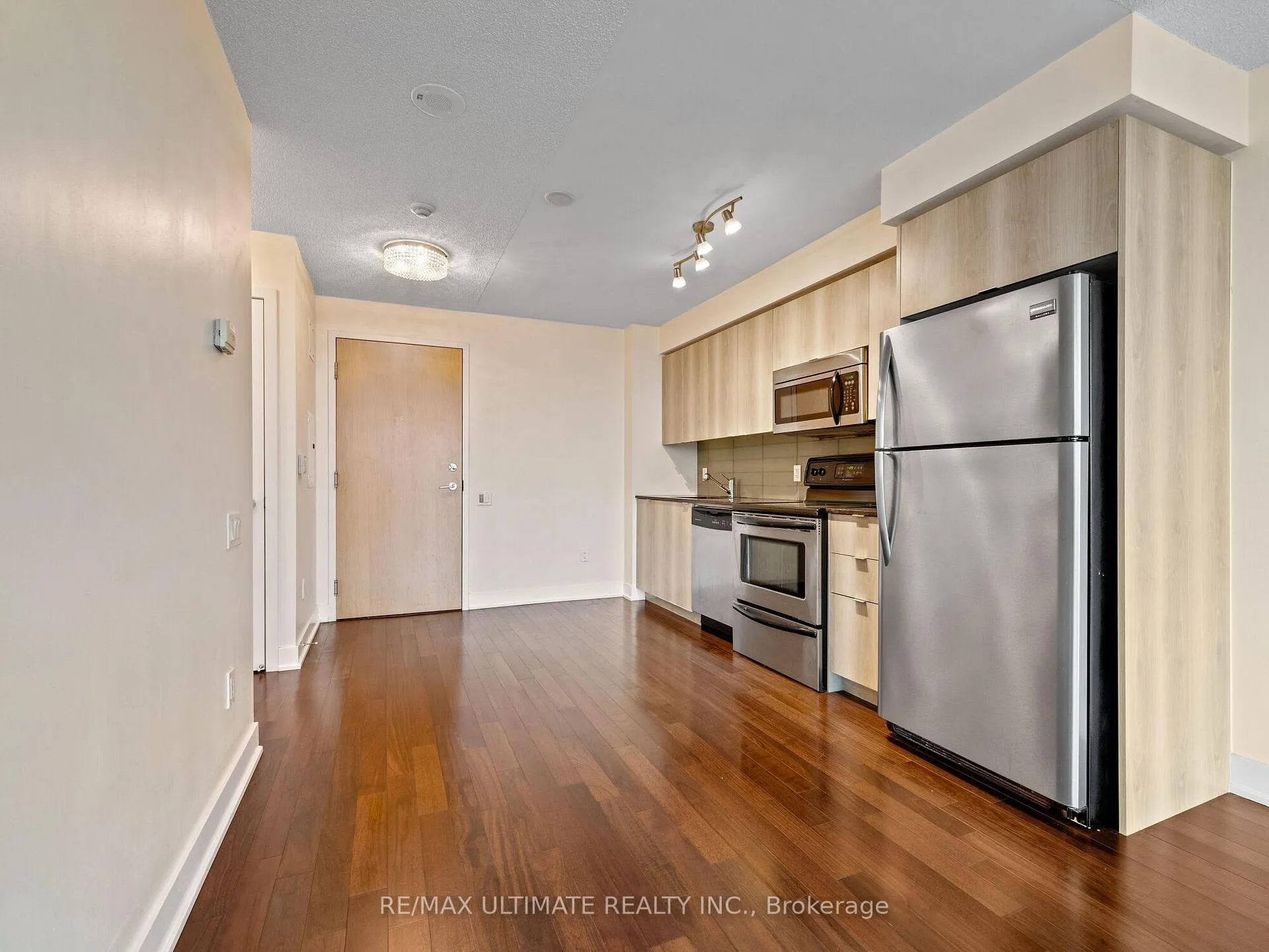 Photo 14 of Unit 1204, 1048 Broadview Avenue, Toronto, Broadview North — HOMEH
