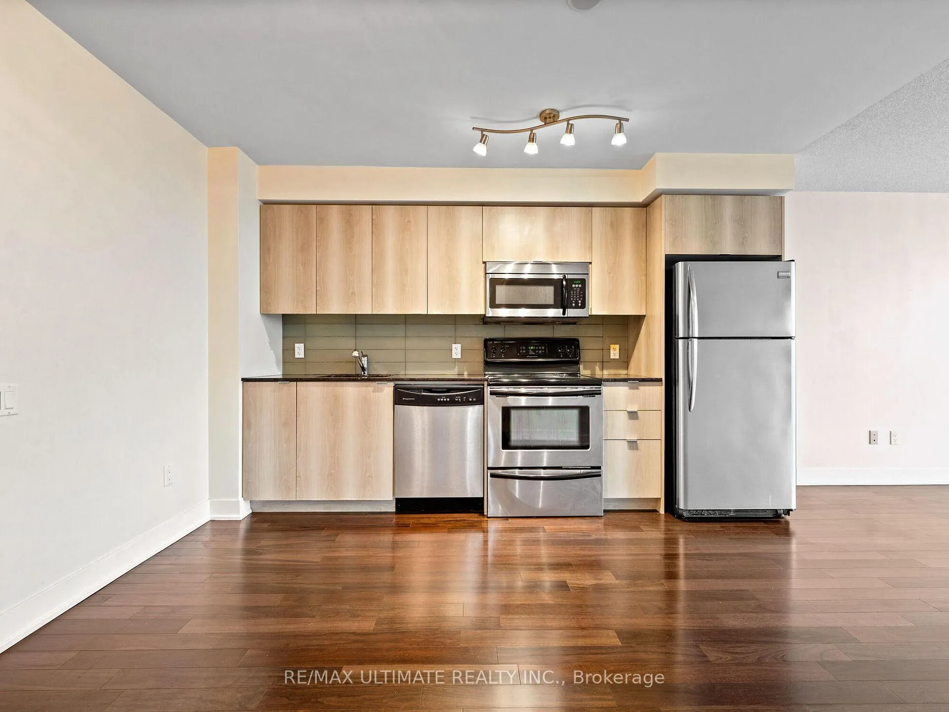 Photo 16 of Unit 1204, 1048 Broadview Avenue, Toronto, Broadview North — HOMEH
