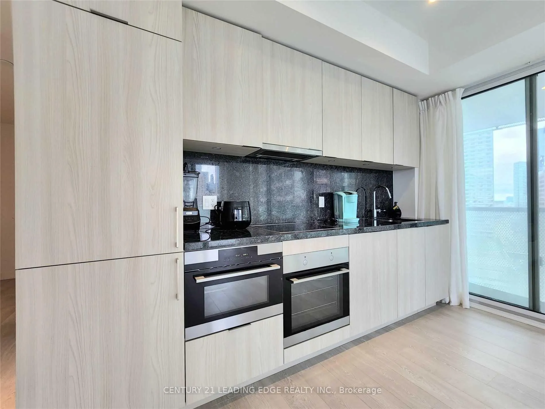 Photo 7 of Unit 1407, 15 Queens Quay E, Toronto, Waterfront Communities — HOMEH