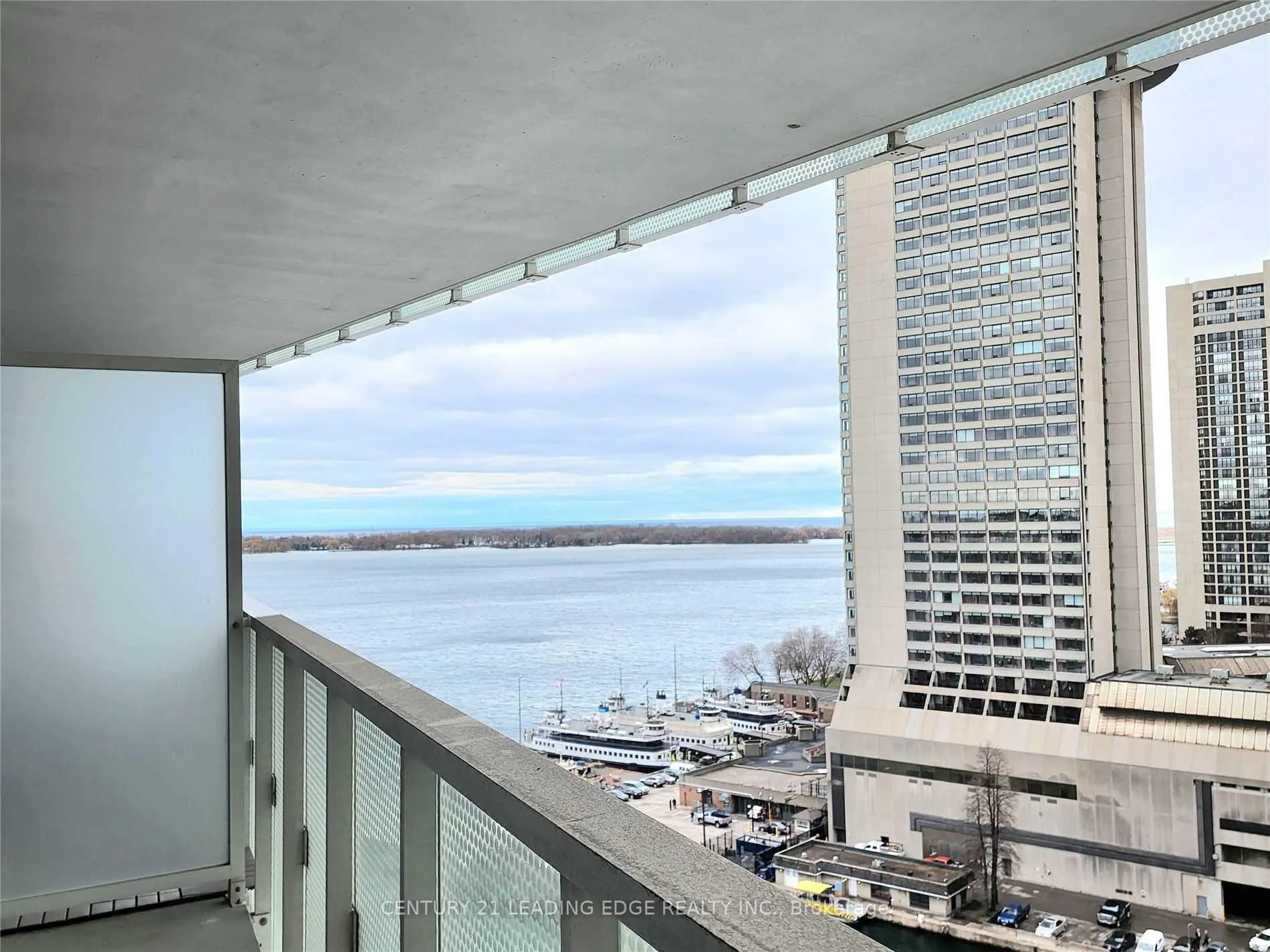 Photo 9 of Unit 1407, 15 Queens Quay E, Toronto, Waterfront Communities — HOMEH
