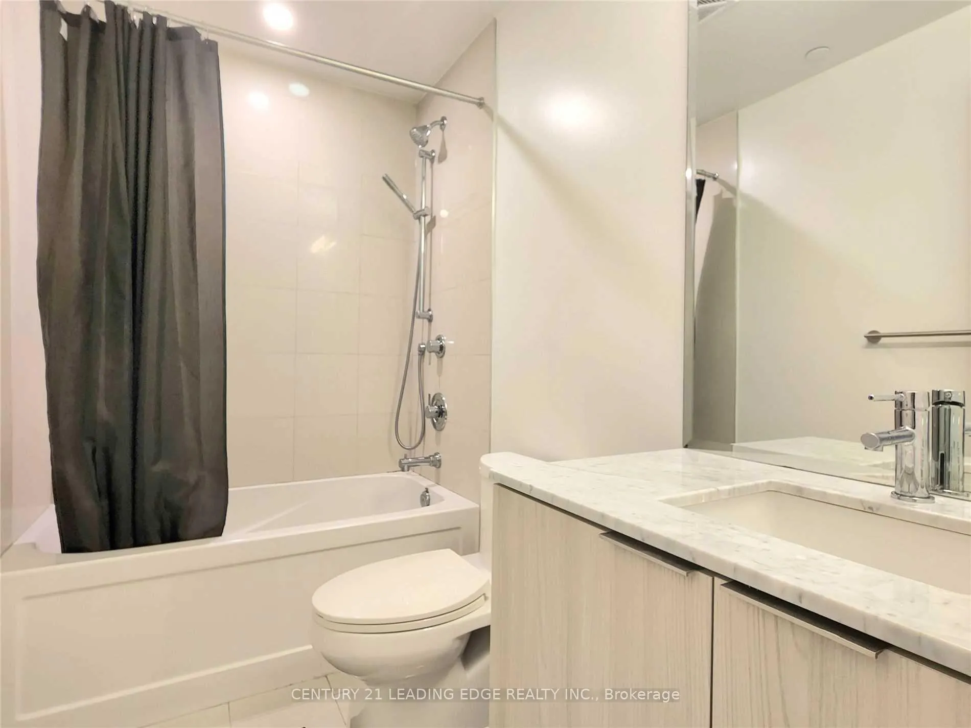 Photo 16 of Unit 1407, 15 Queens Quay E, Toronto, Waterfront Communities — HOMEH