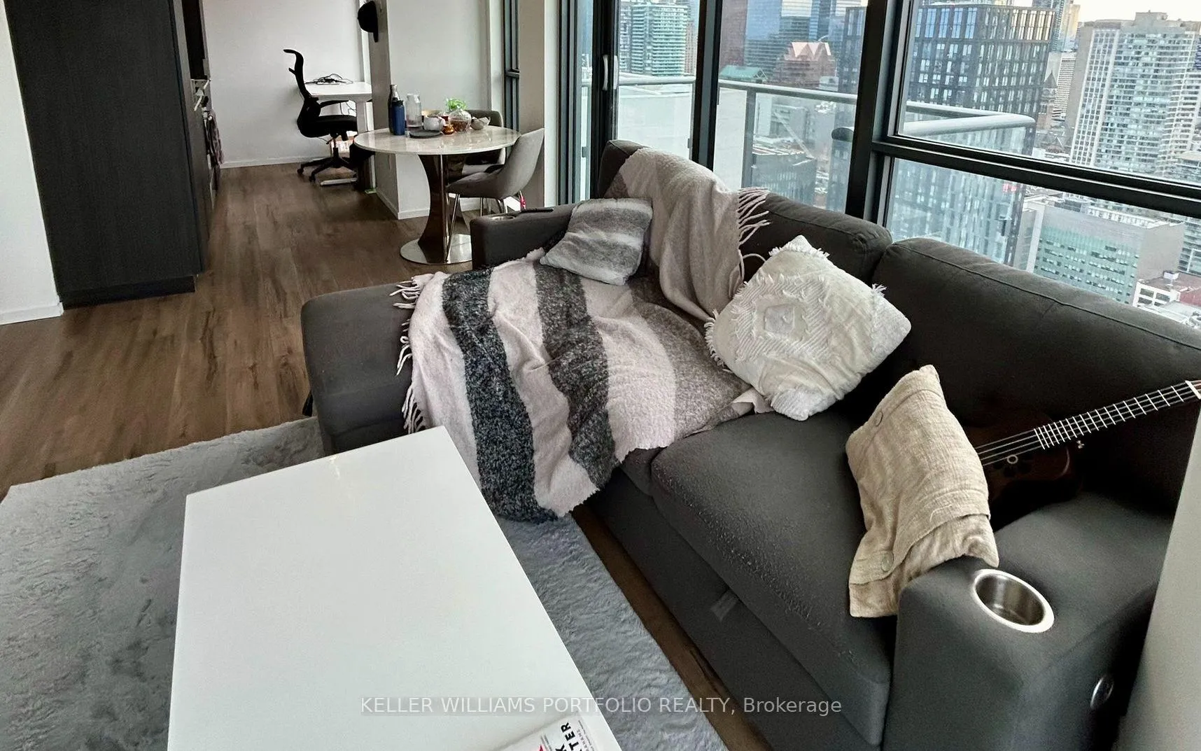 Photo 5 of Unit 3909, 159 Dundas Street E, Toronto, Church-Yonge Corridor — HOMEH
