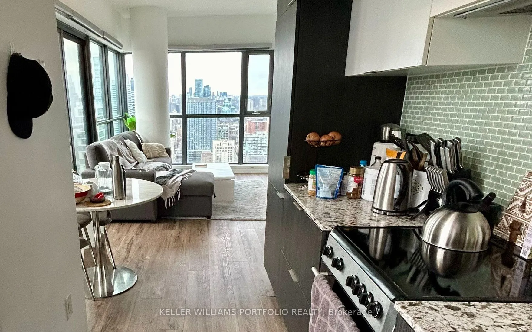 Photo 10 of Unit 3909, 159 Dundas Street E, Toronto, Church-Yonge Corridor — HOMEH