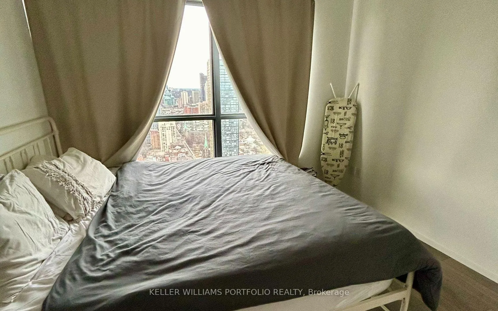 Photo 12 of Unit 3909, 159 Dundas Street E, Toronto, Church-Yonge Corridor — HOMEH
