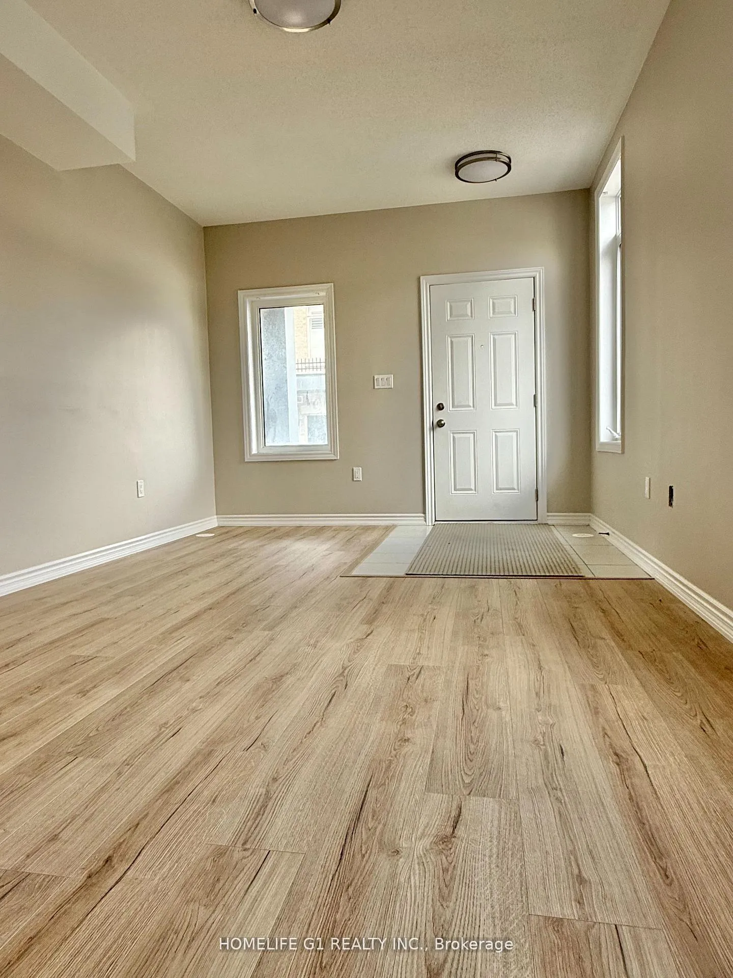 Photo 3 of 61 Springdale Avenue, Caledon, Rural Caledon — HOMEH