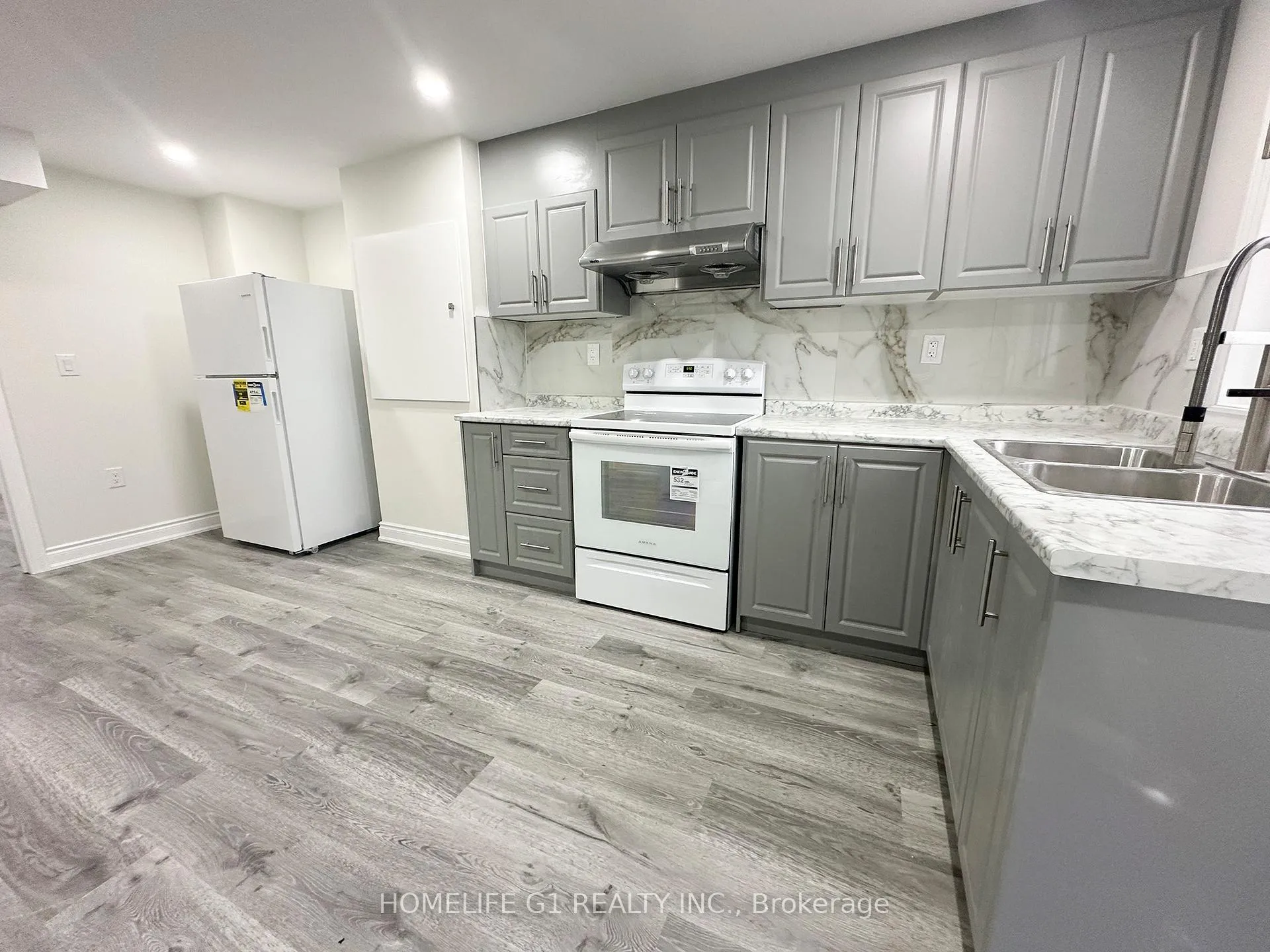 Photo 4 of 118 Watermill Street, Kitchener, Doon South — HOMEH