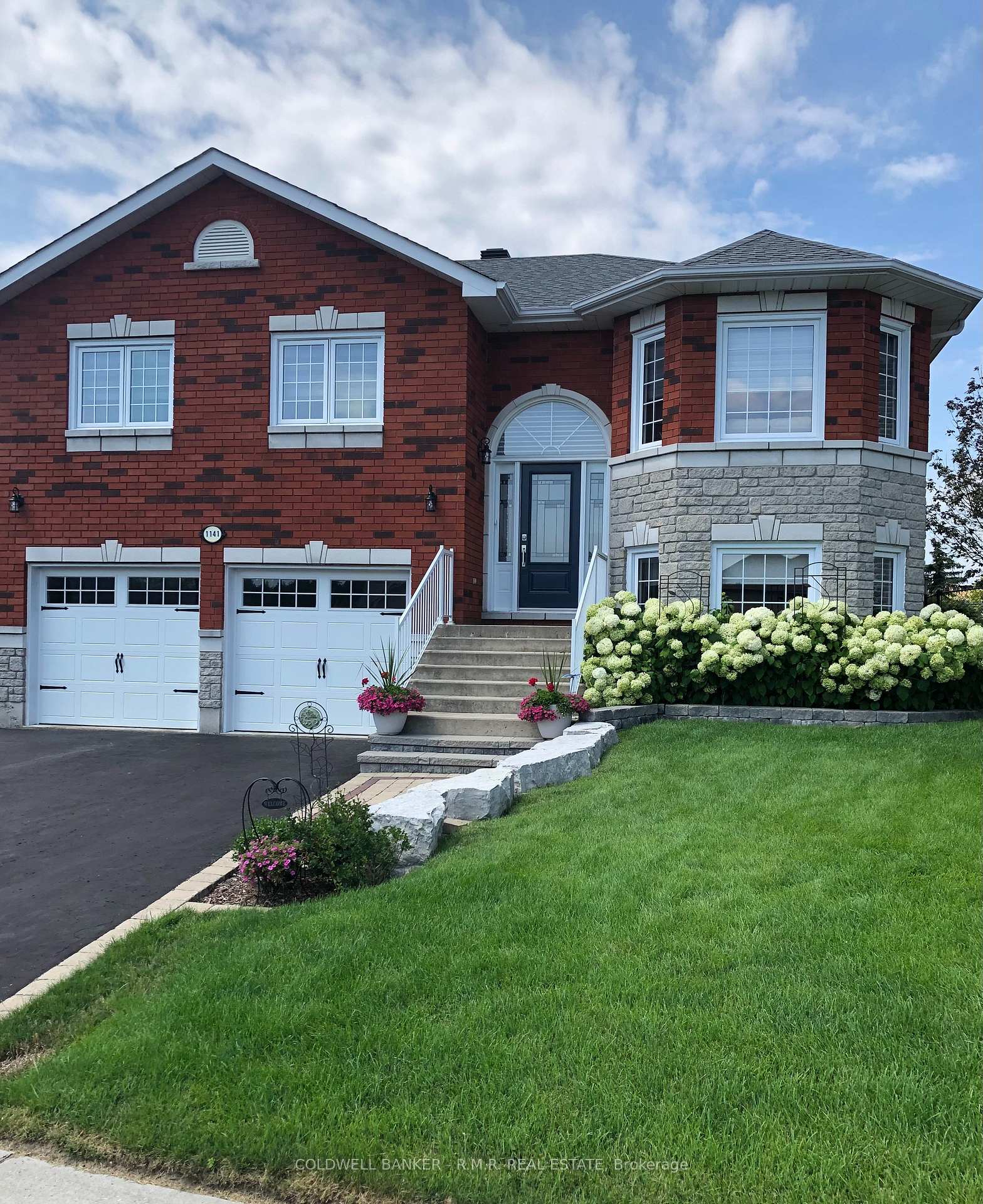 Photo 2 of 1141 Ashland Court, Cobourg — HOMEH