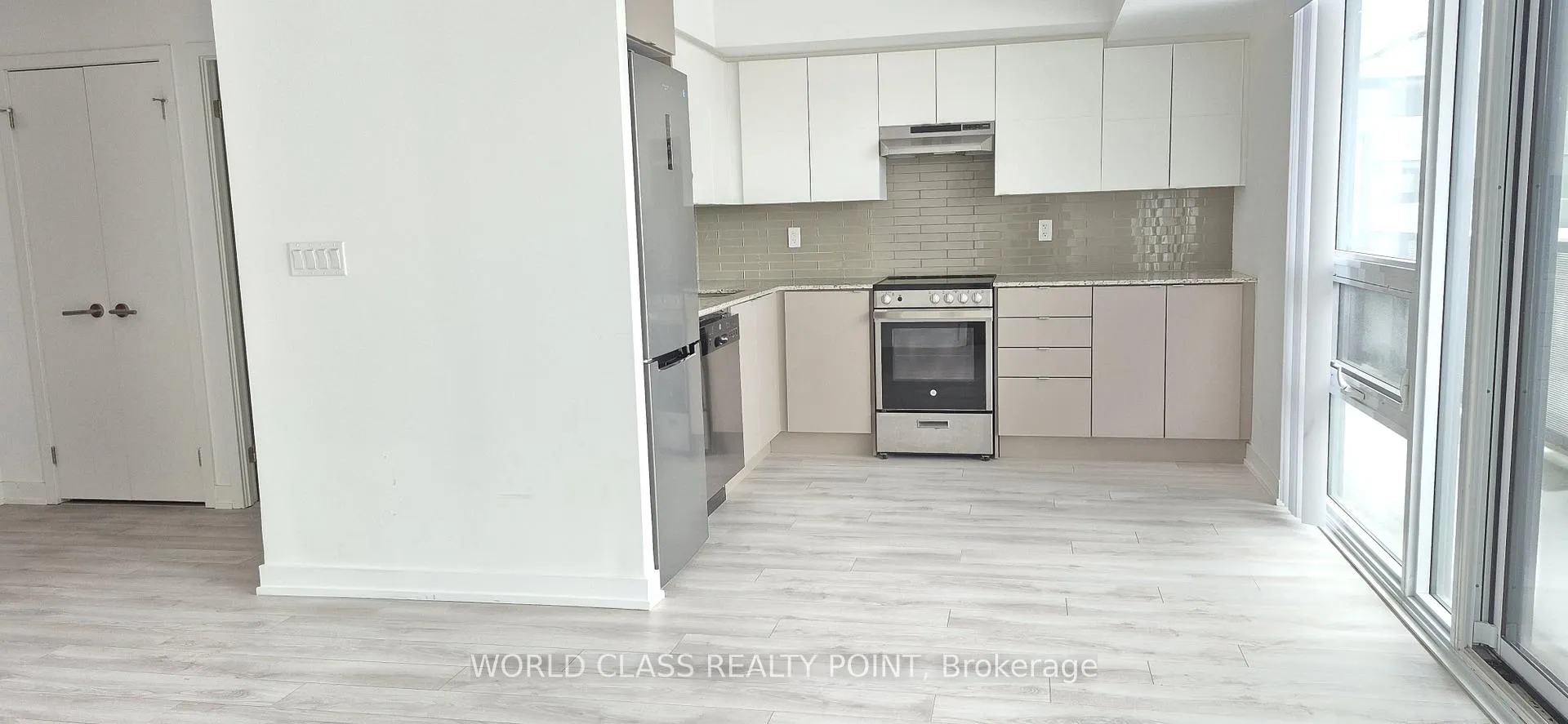 Photo 2 of Unit 521, 120 Varna Drive, Toronto, Englemount-Lawrence — HOMEH