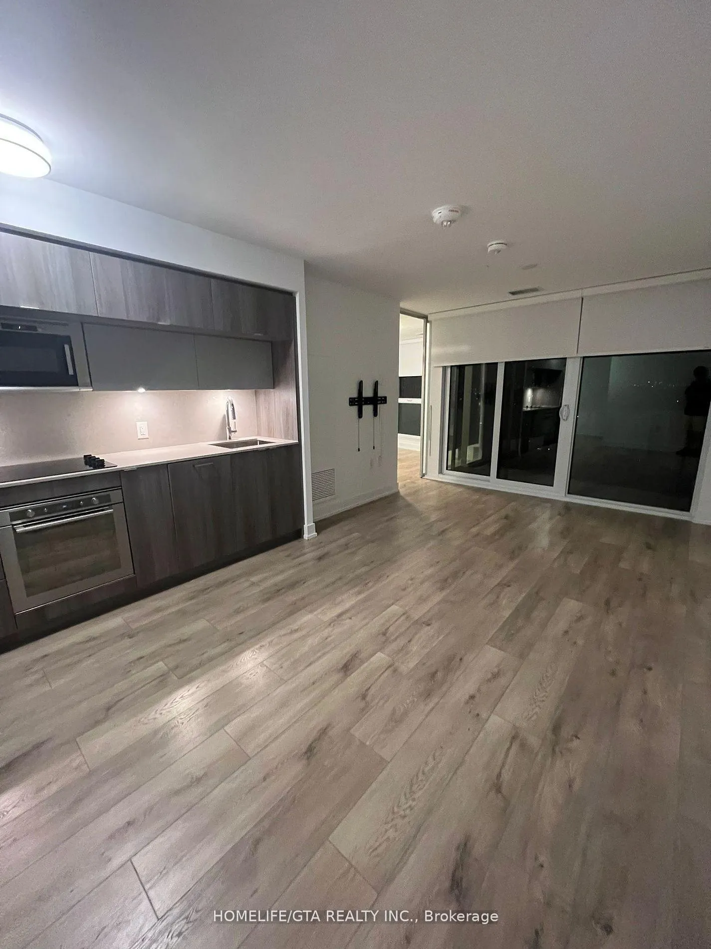 Photo 6 of Unit 2524, 585 Bloor Street E, Toronto, North St. James Town — HOMEH