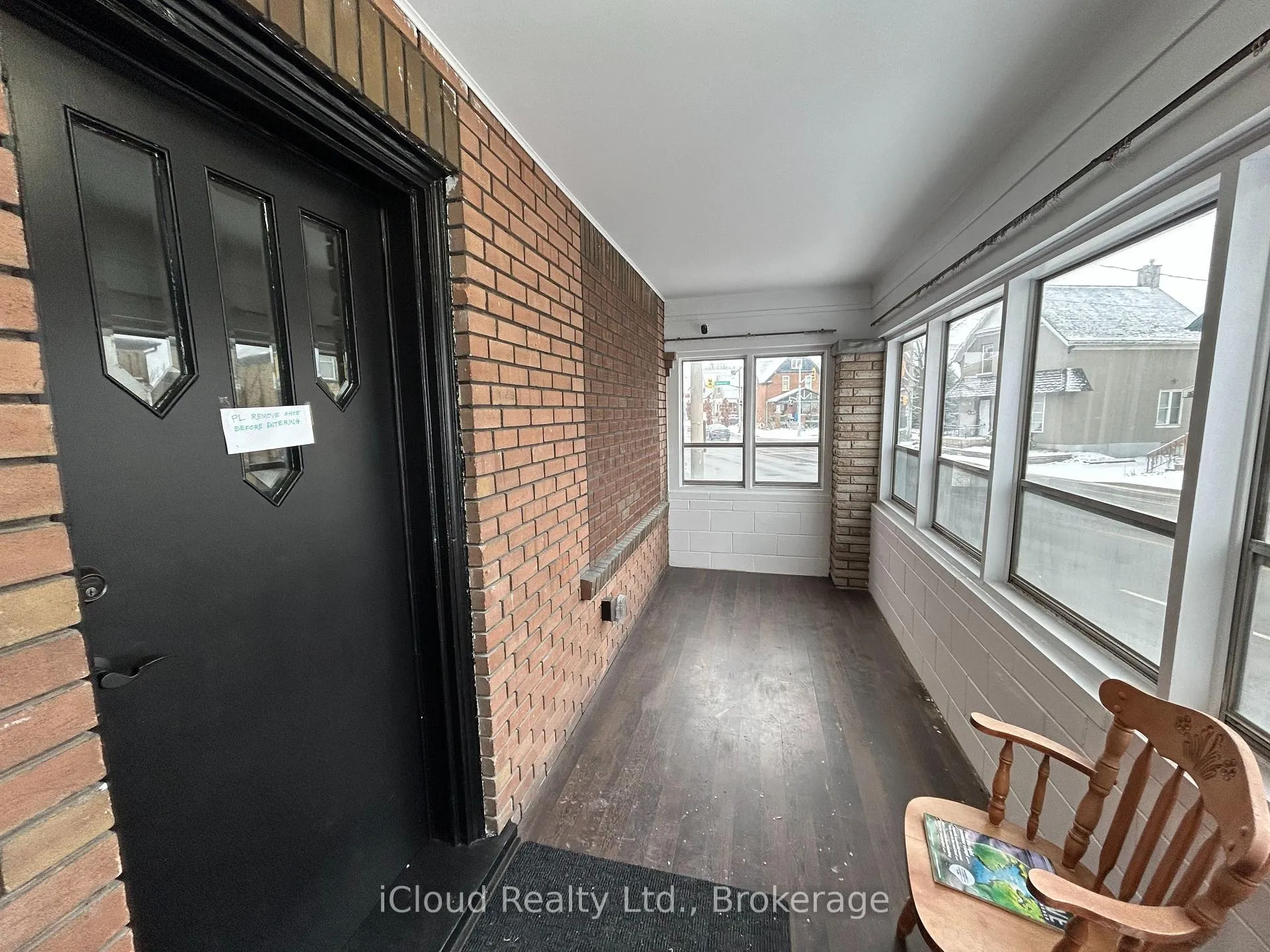 Photo 3 of Unit Unit 2, 152 Weber Street E, Kitchener — HOMEH