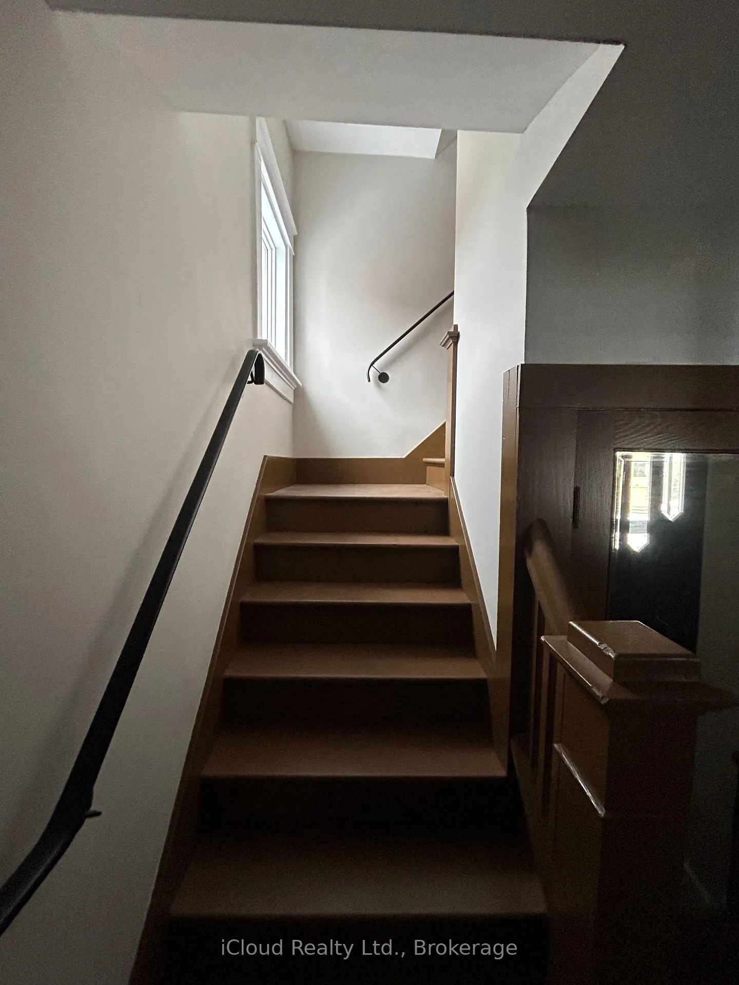 Photo 6 of Unit Unit 2, 152 Weber Street E, Kitchener — HOMEH