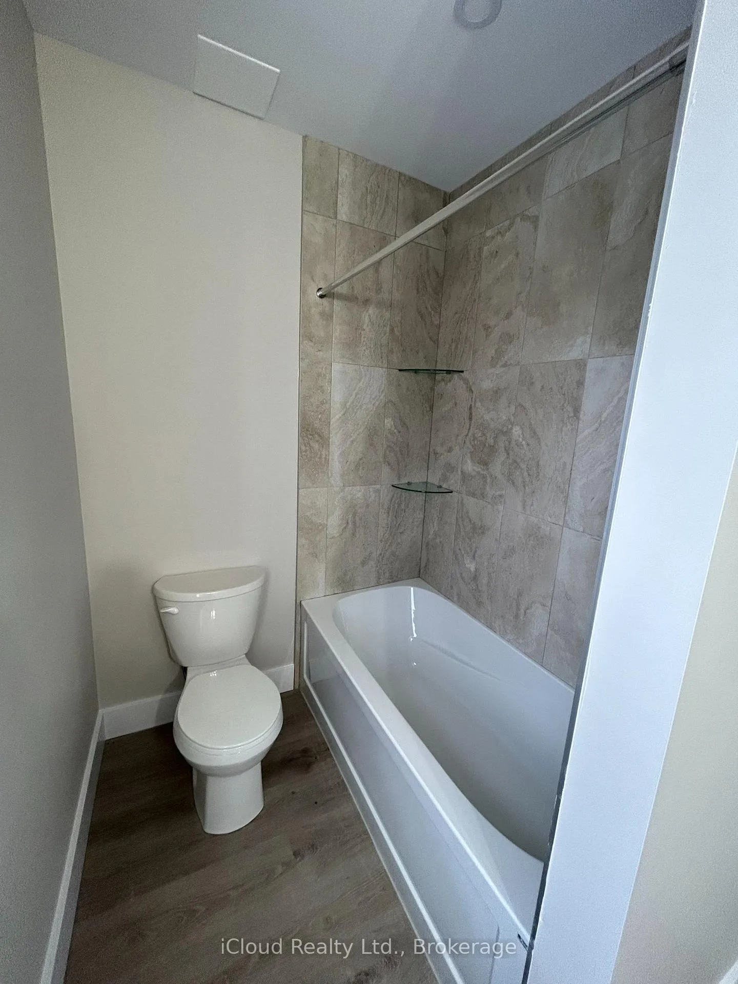 Photo 7 of Unit Unit 2, 152 Weber Street E, Kitchener — HOMEH