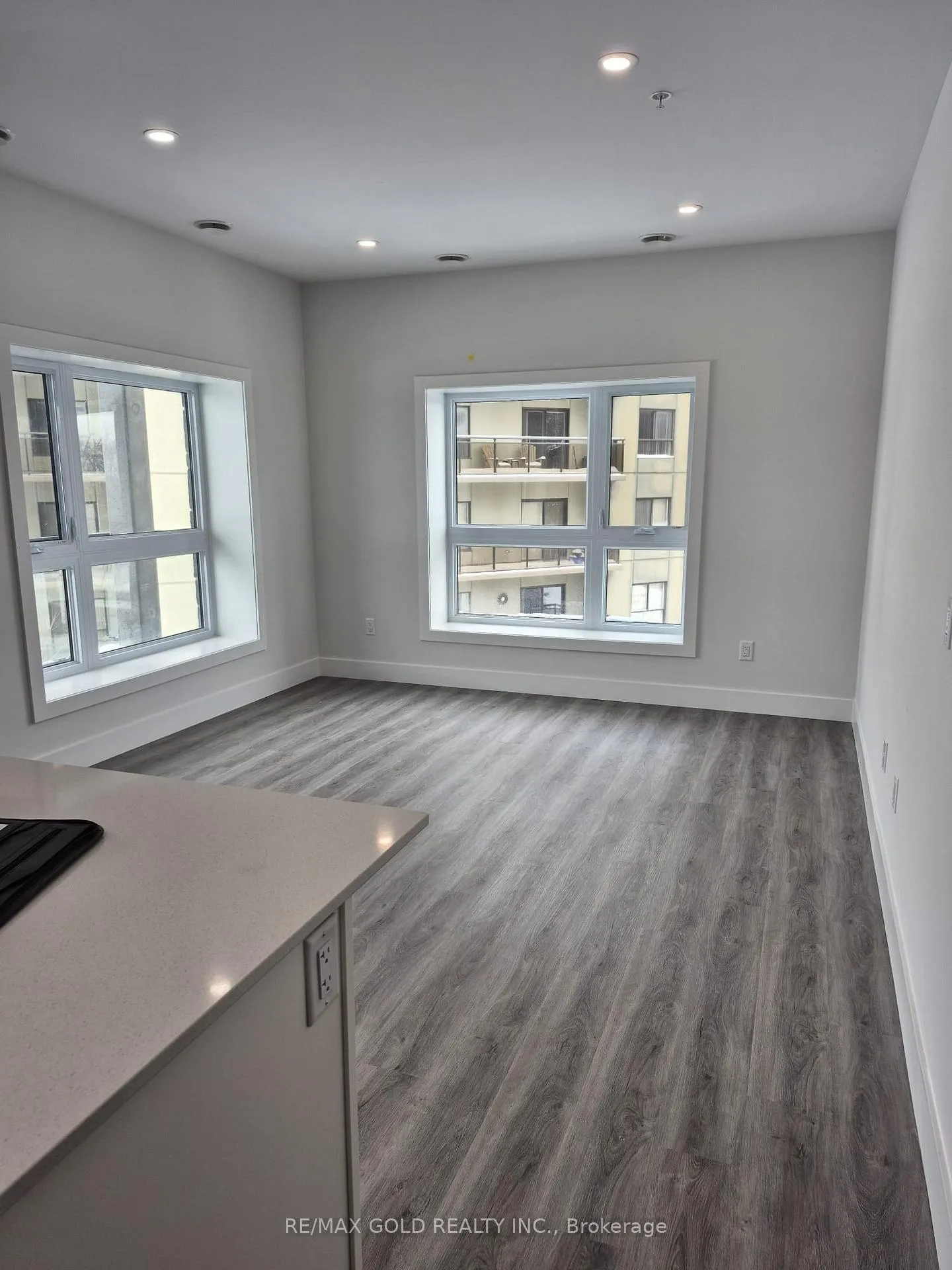 Photo 5 of Unit 305, 1000 Lackner Place E, Kitchener — HOMEH
