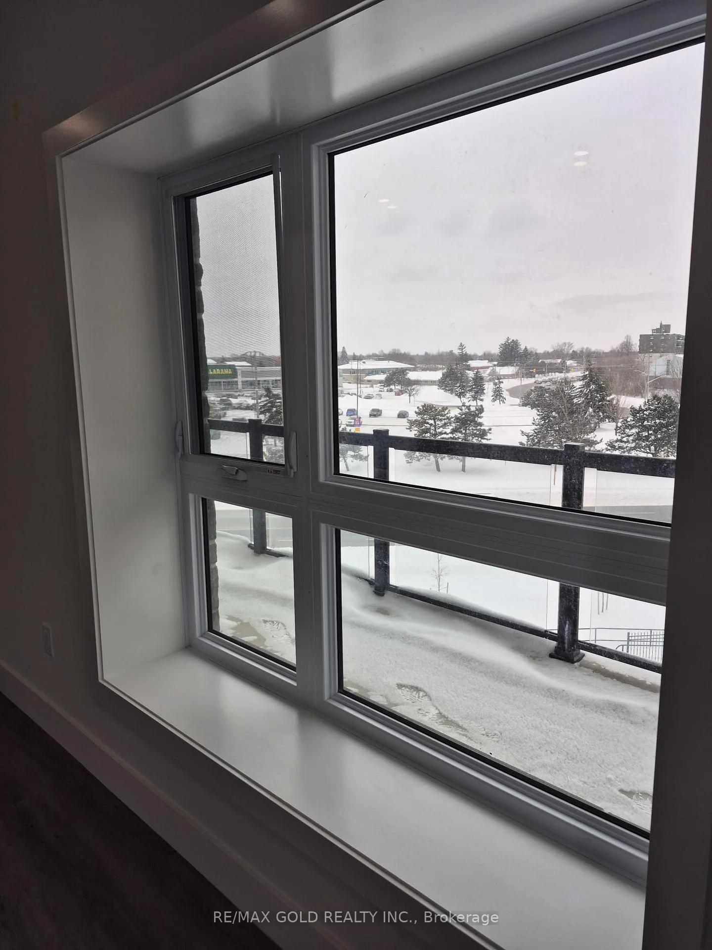 Photo 11 of Unit 305, 1000 Lackner Place E, Kitchener — HOMEH