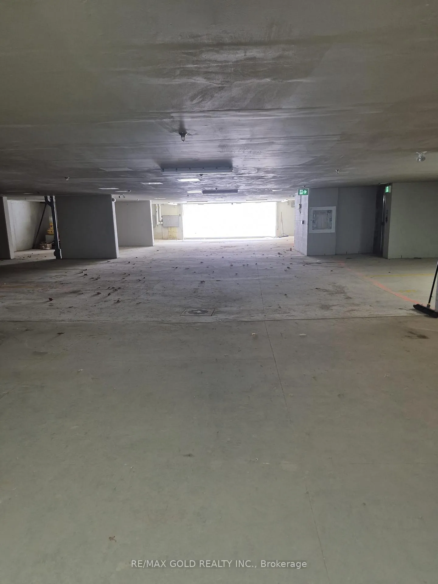 Photo 13 of Unit 305, 1000 Lackner Place E, Kitchener — HOMEH
