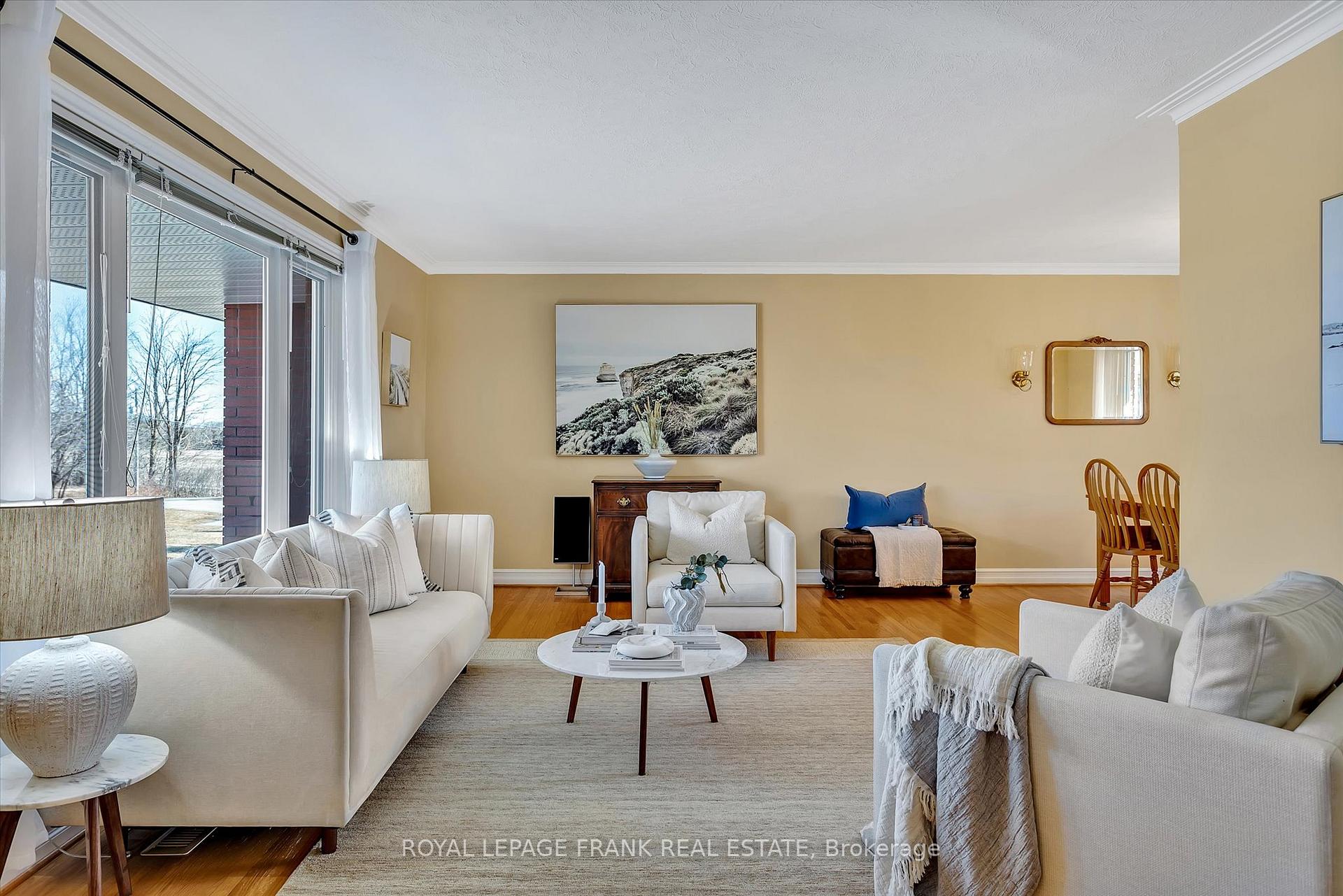 Photo 5 of 953 Mount Pleasant Road, Cavan Monaghan, Cavan Twp — HOMEH