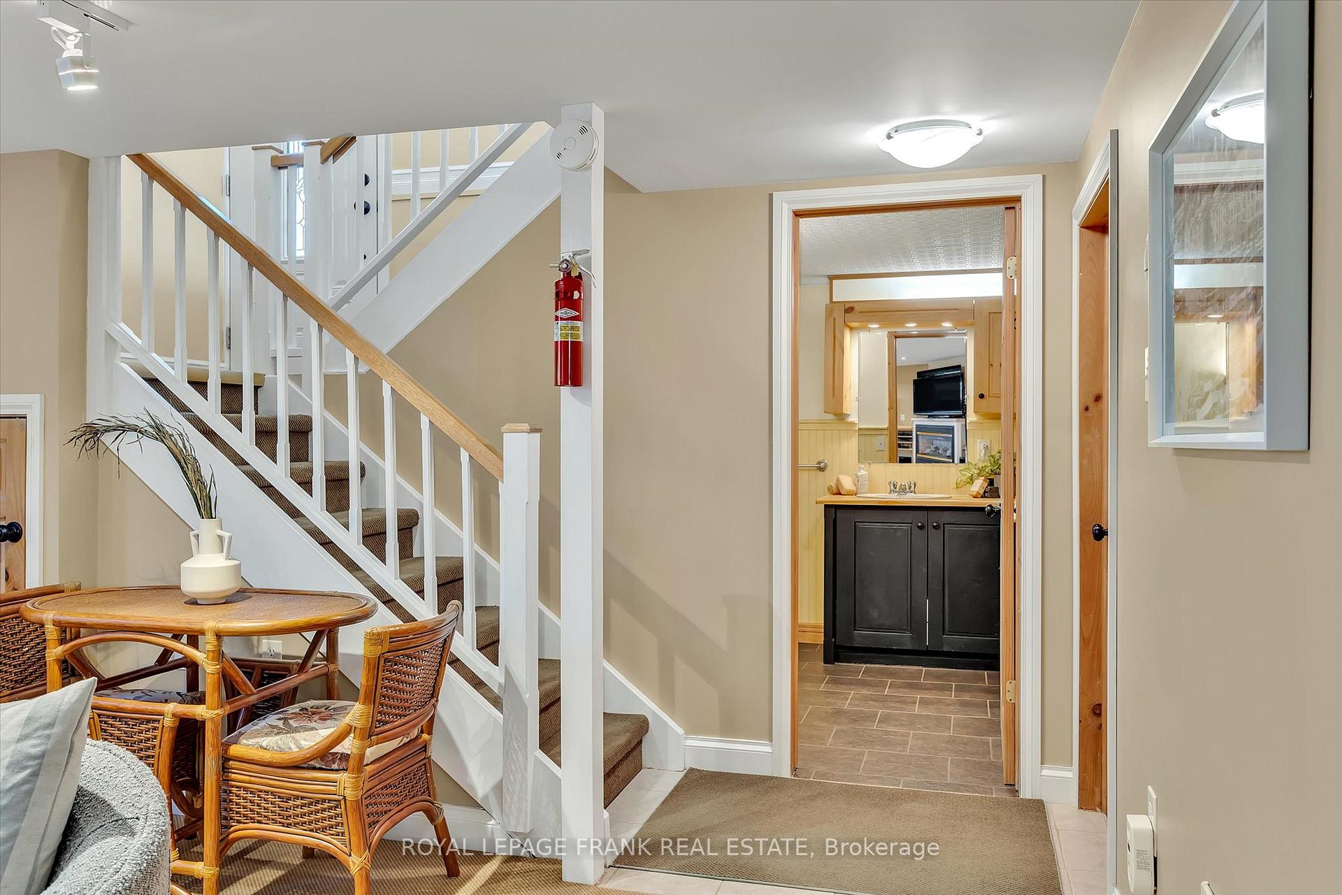 Photo 23 of 953 Mount Pleasant Road, Cavan Monaghan, Cavan Twp — HOMEH
