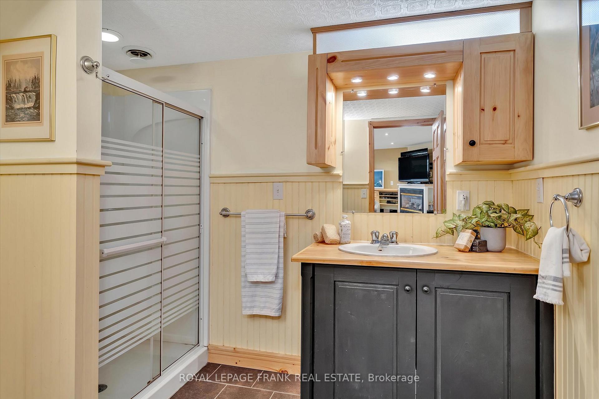 Photo 28 of 953 Mount Pleasant Road, Cavan Monaghan, Cavan Twp — HOMEH