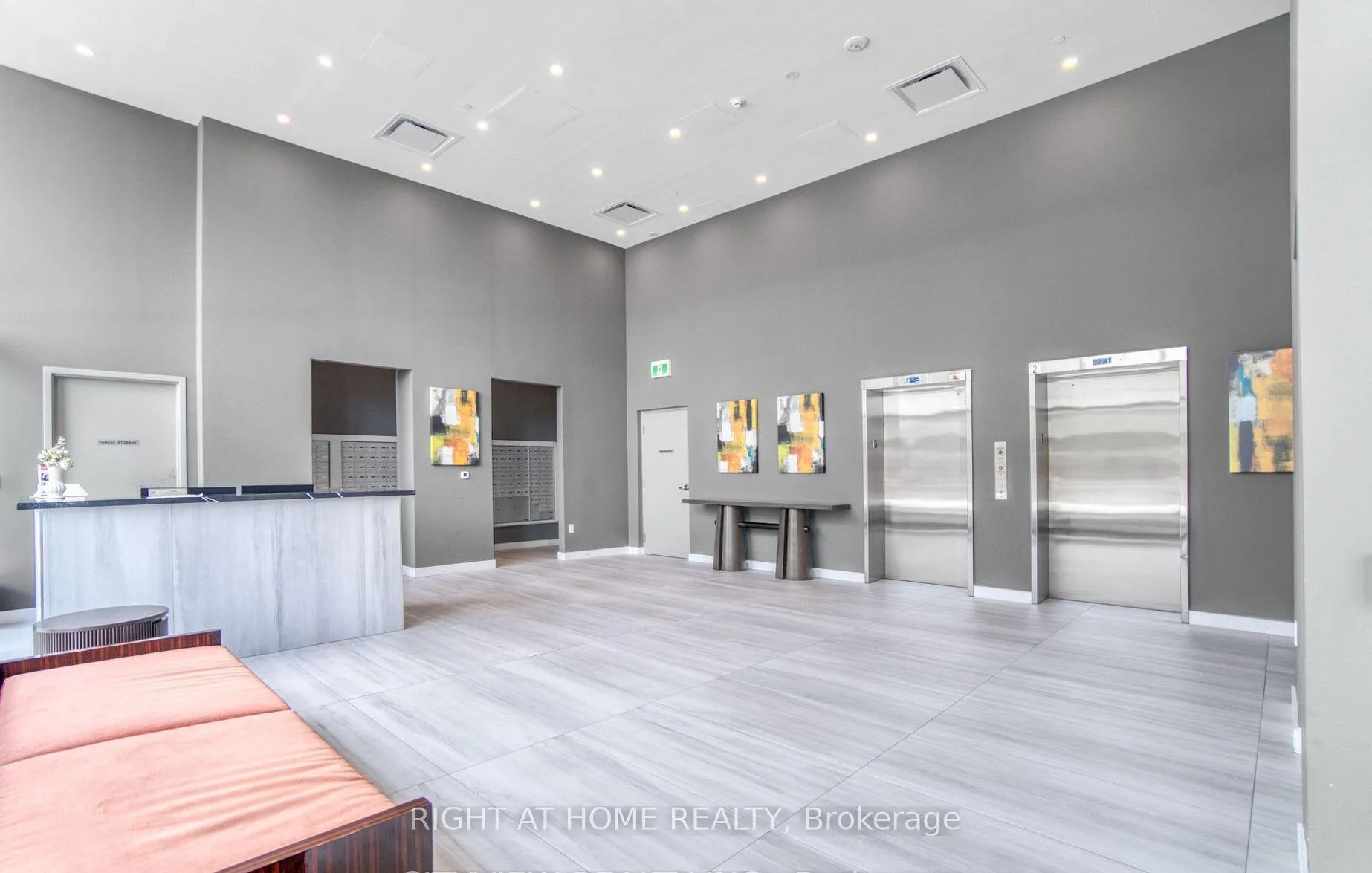 Photo 5 of Unit 416, 859 The Queensway, Etobicoke, Stonegate-Queensway — HOMEH